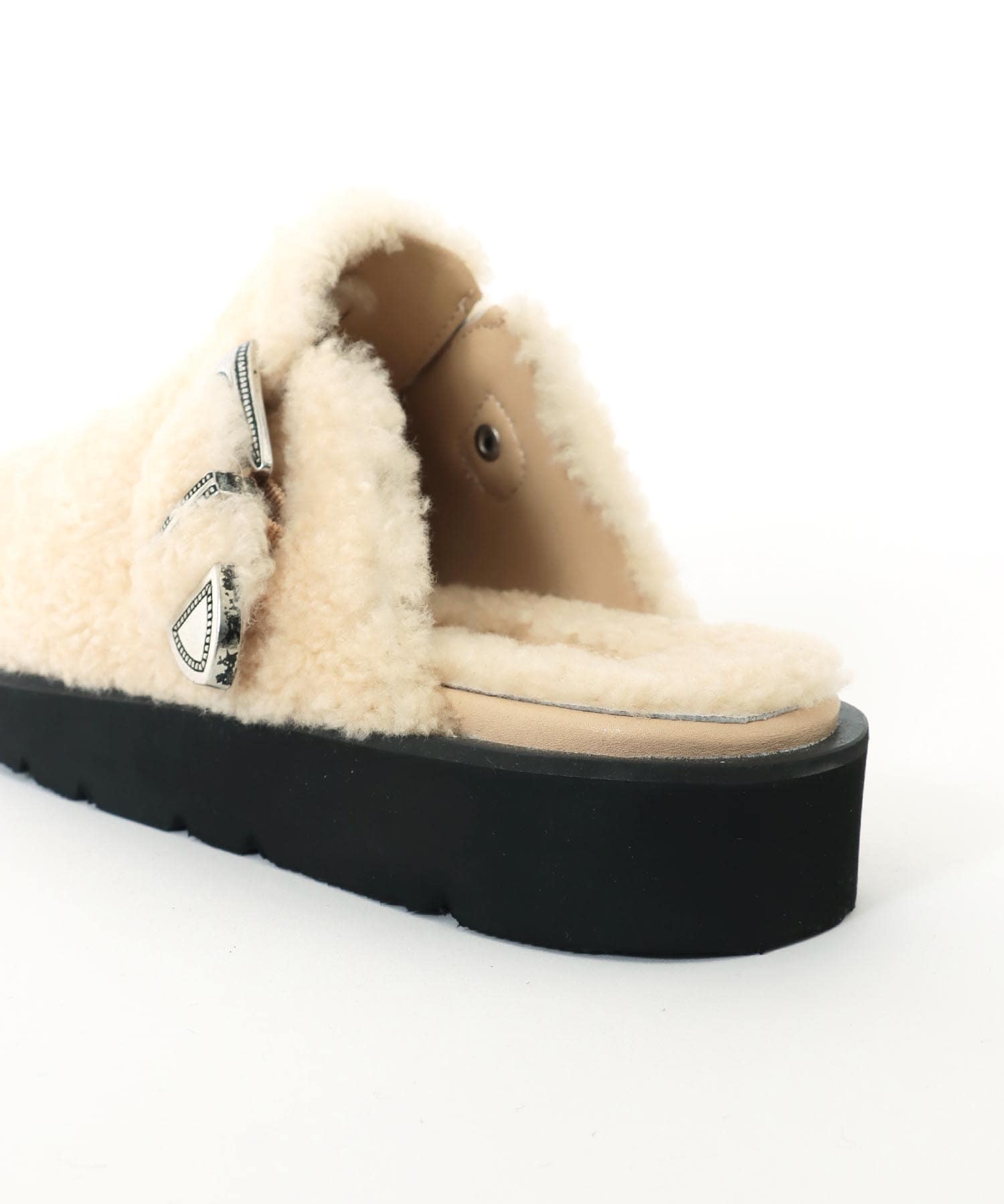 リアルムートンスリッポン