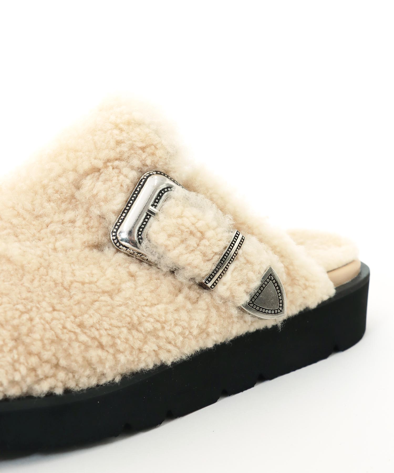 リアルムートンスリッポン