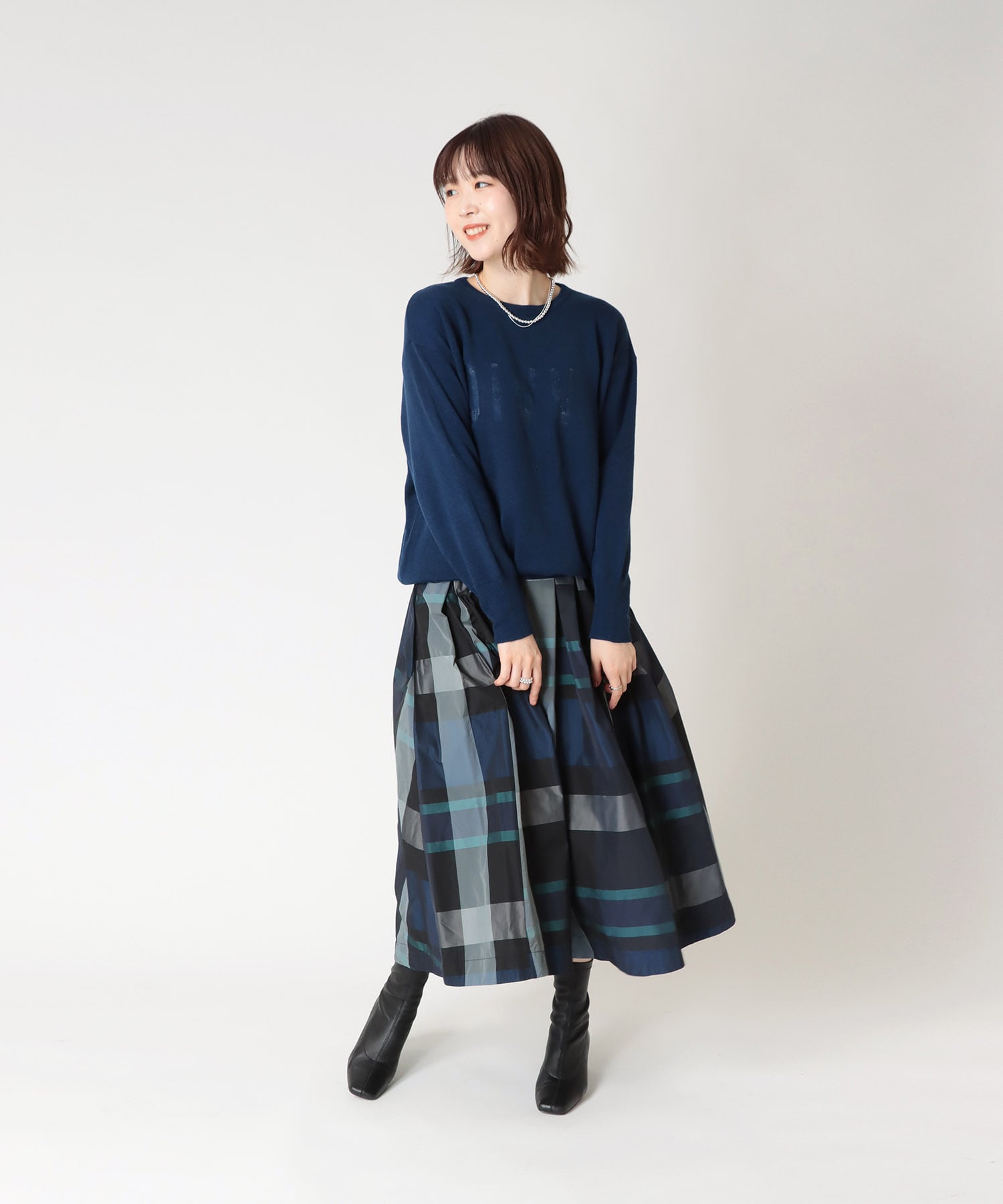 オーバーサイズ ロゴニット