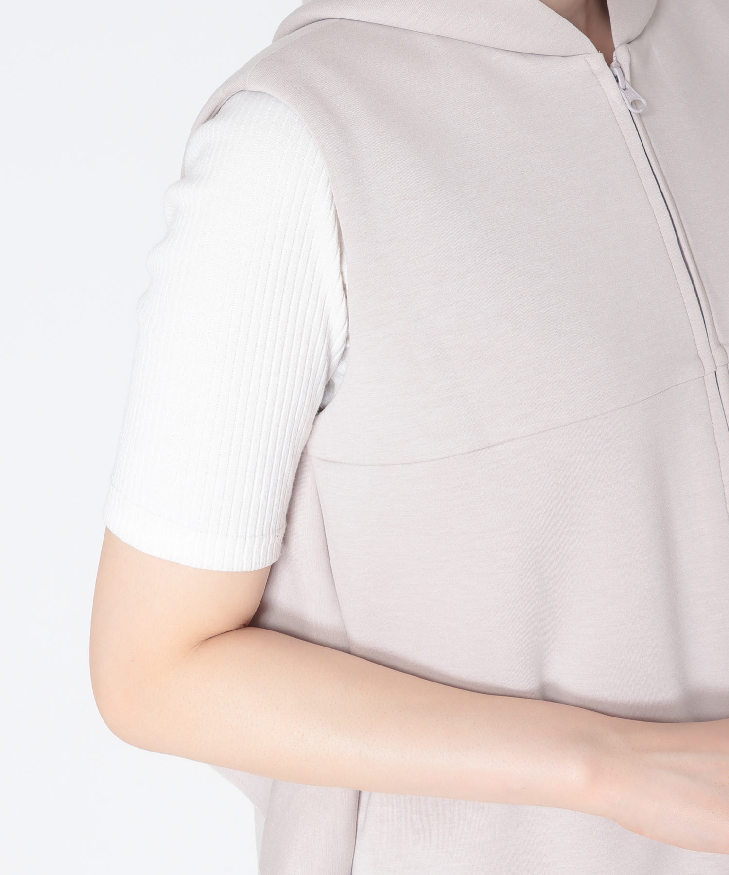 エアクッション ロング アシメフリルベスト