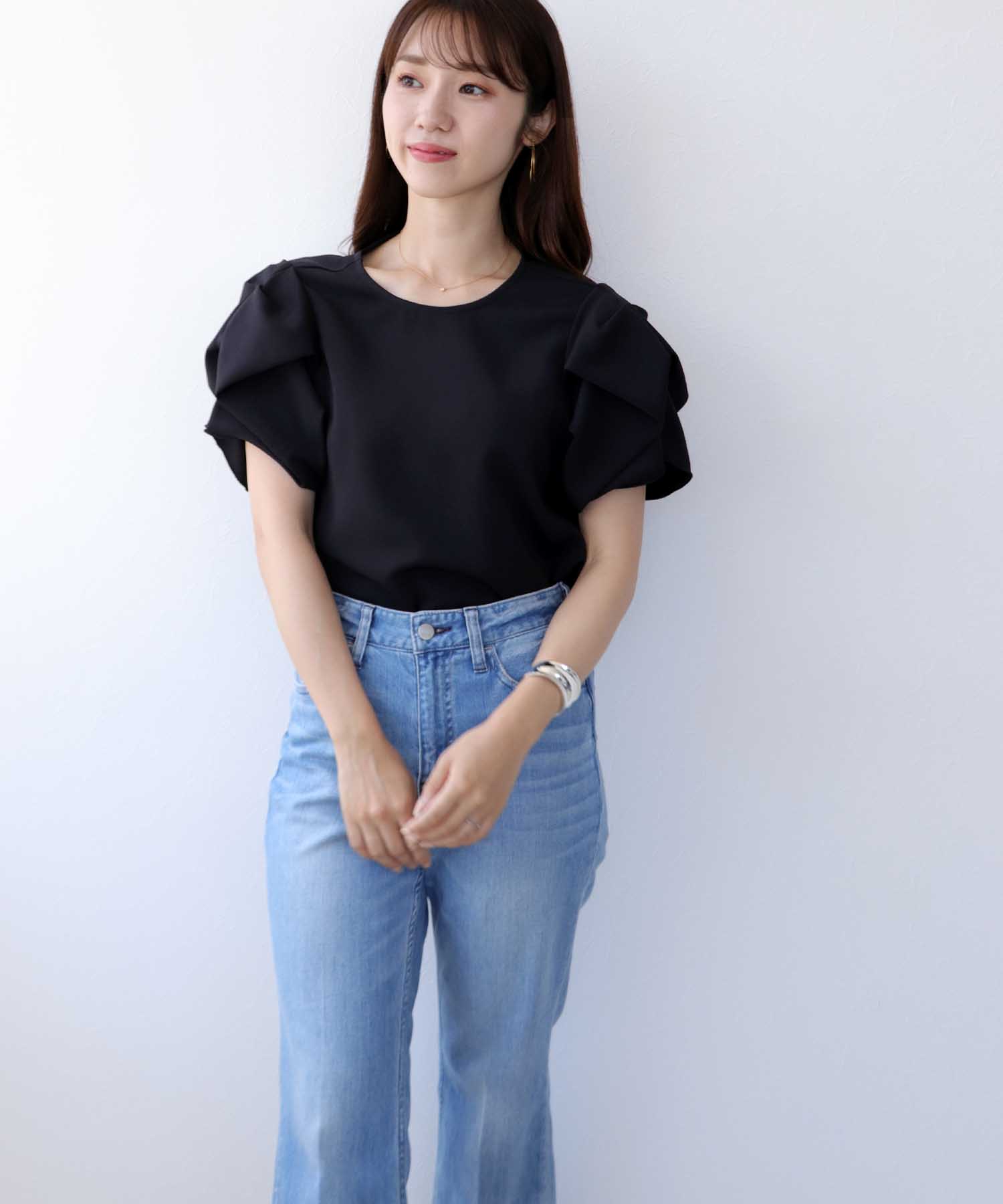 デザインスリーブ半袖ブラウス