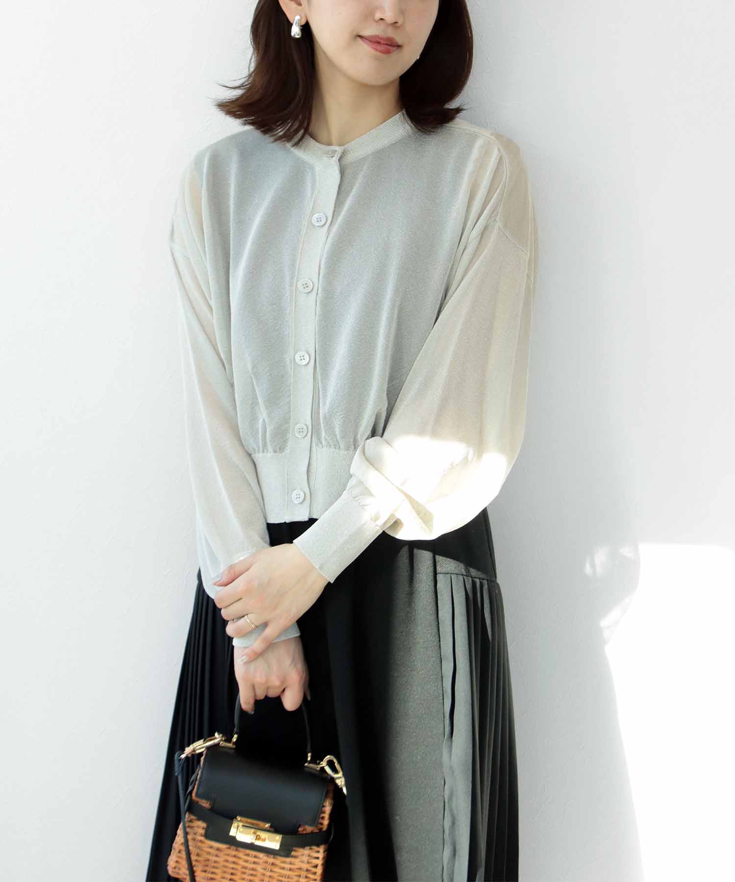 クルーネックシアーラメカーディガン | AND ON JIONE STORE