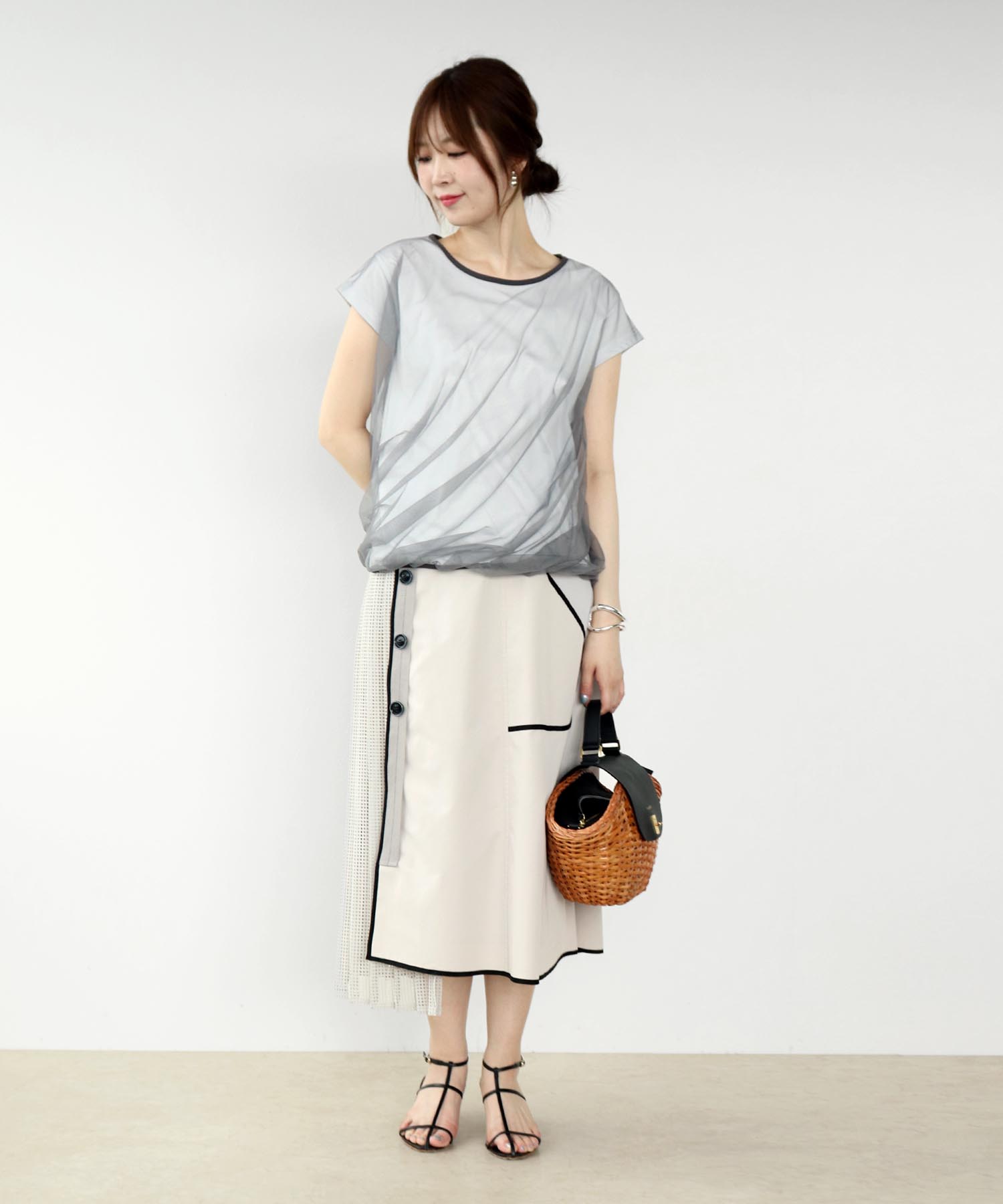 チュールドレープTシャツ