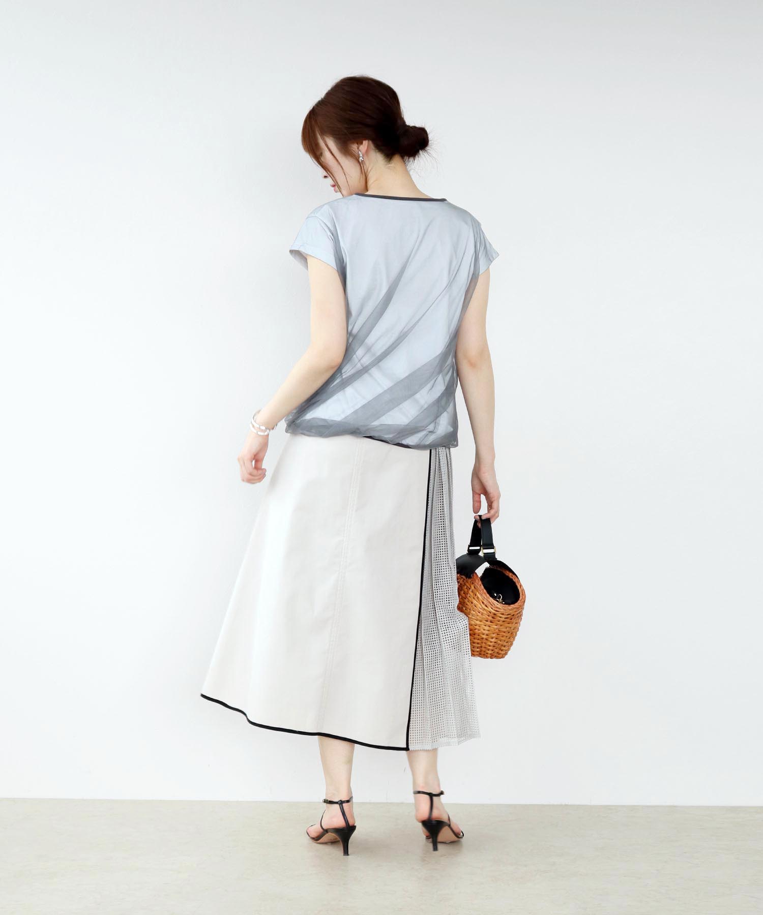チュールドレープTシャツ