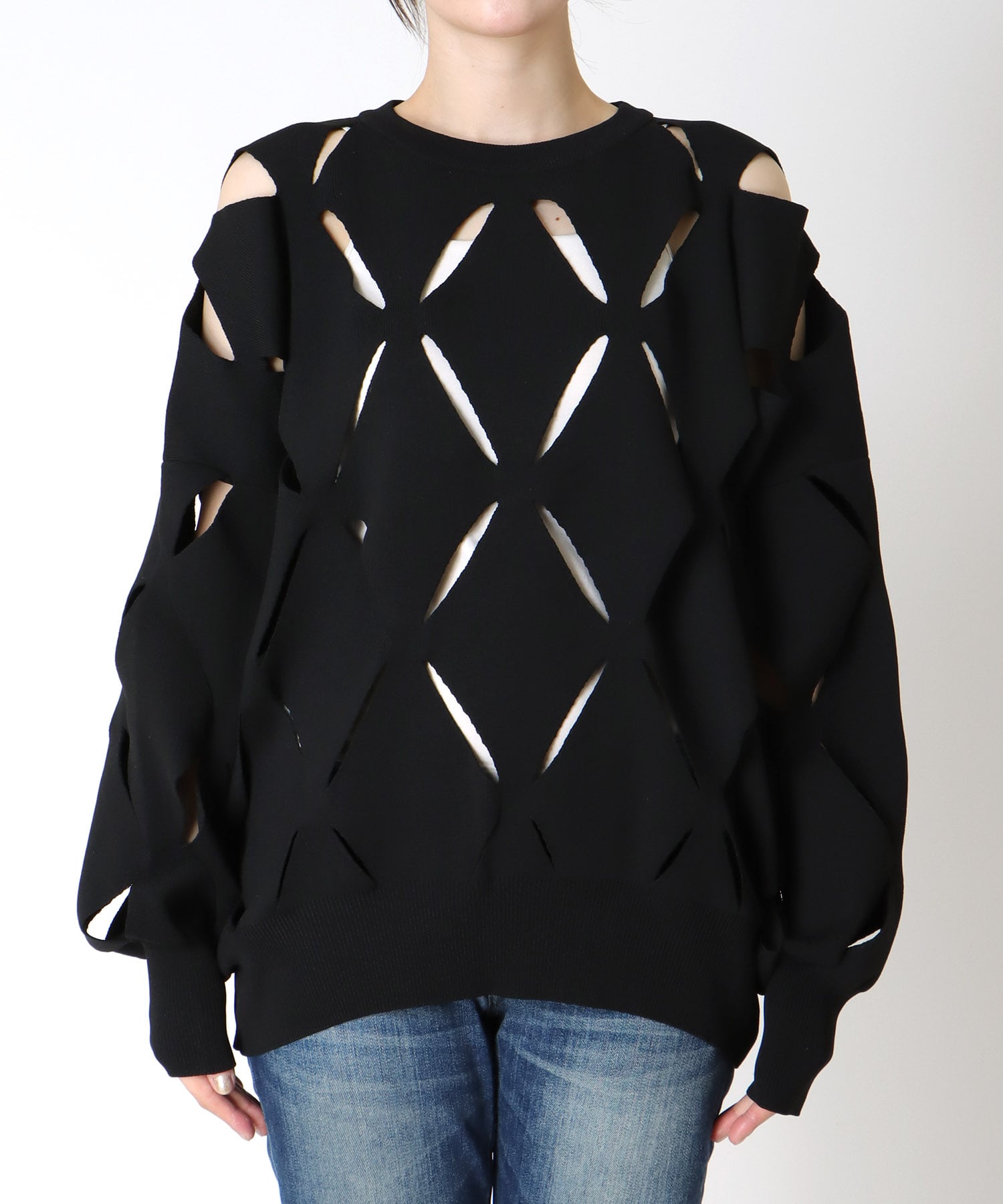 カットアウトデザインプルオーバー