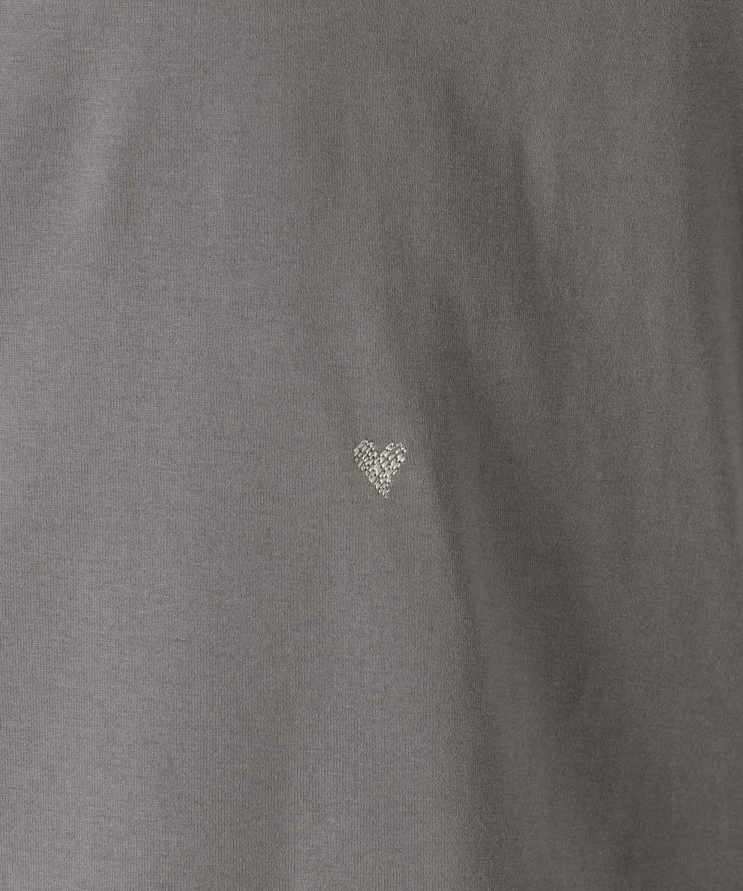 ハート刺繍Tシャツ