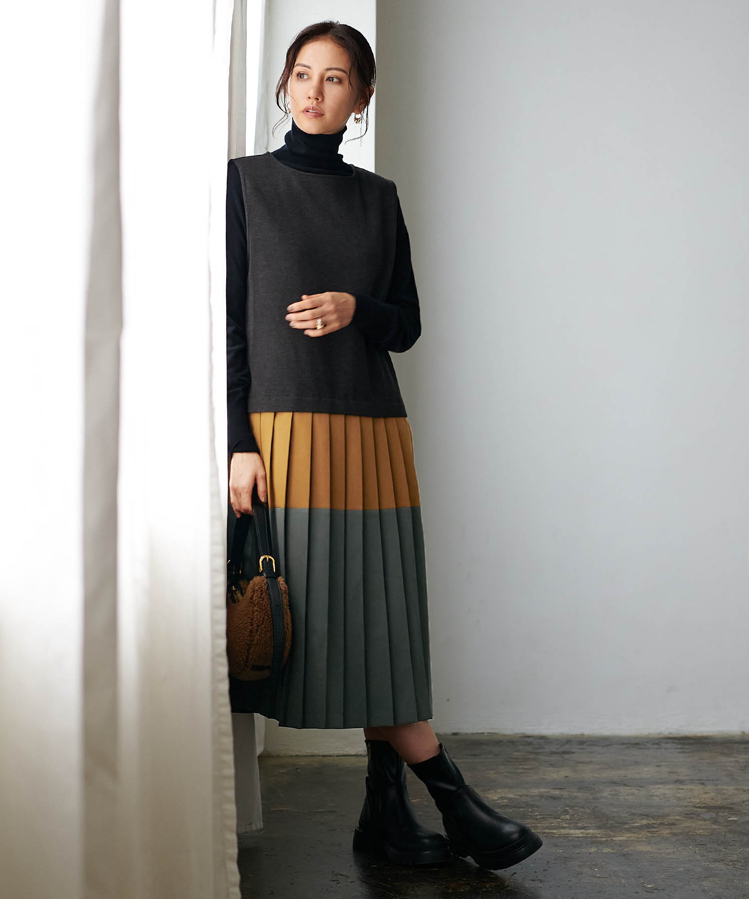 ムーン型ボアバッグ V-8772 【VIOLAd'ORO/ヴィオラドーロ】