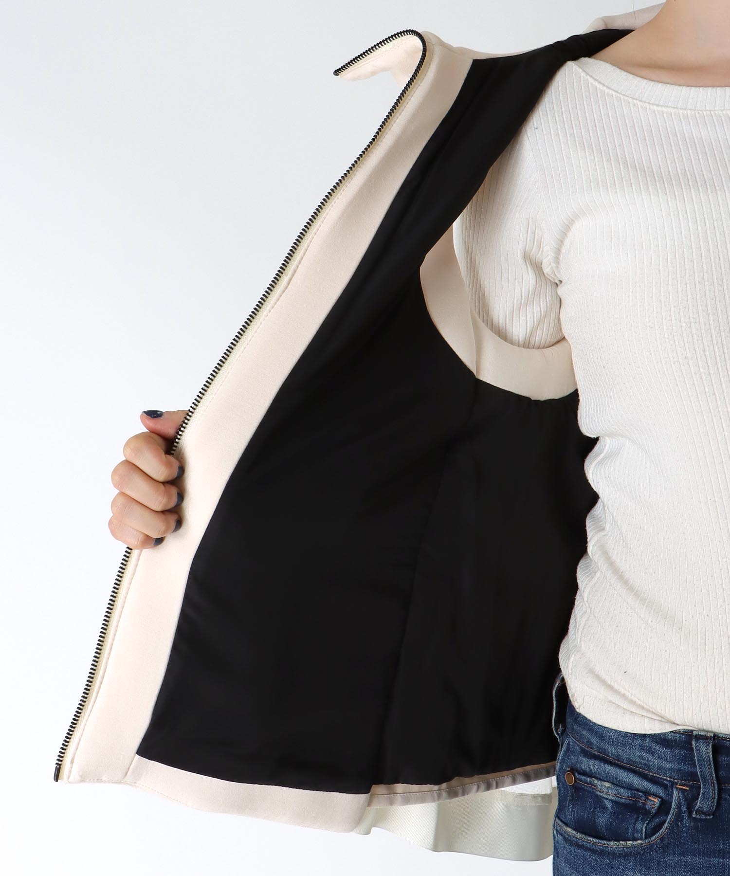 ダンボール異素材切替バックチュールベスト