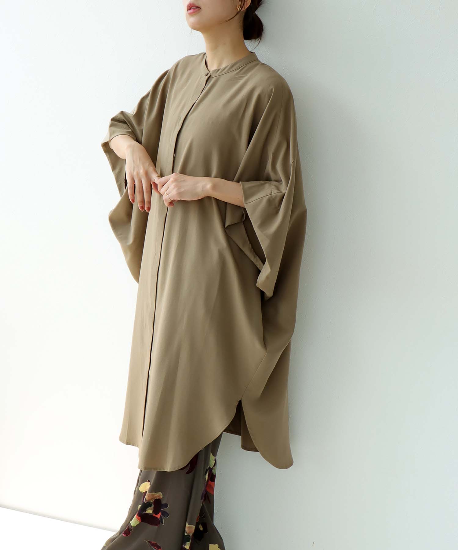 ドレープロングシャツ