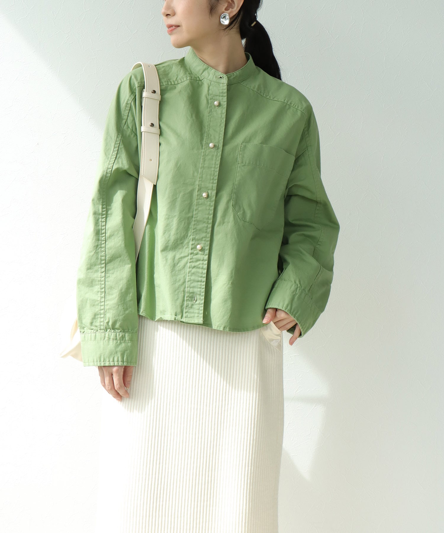 綿ツイル ノーカラーシャツブラウス