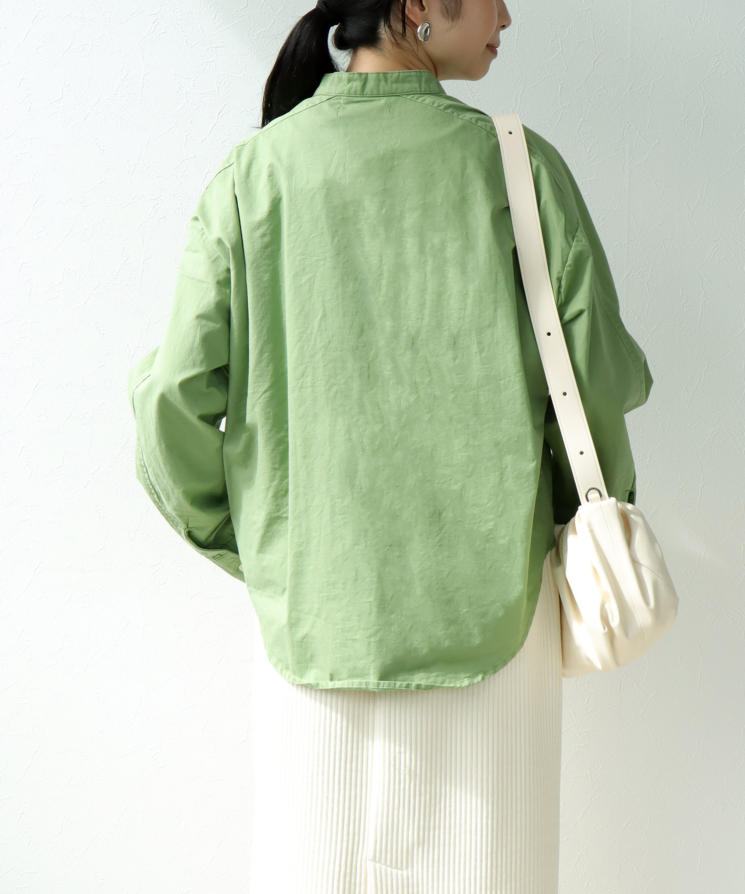 綿ツイル ノーカラーシャツブラウス