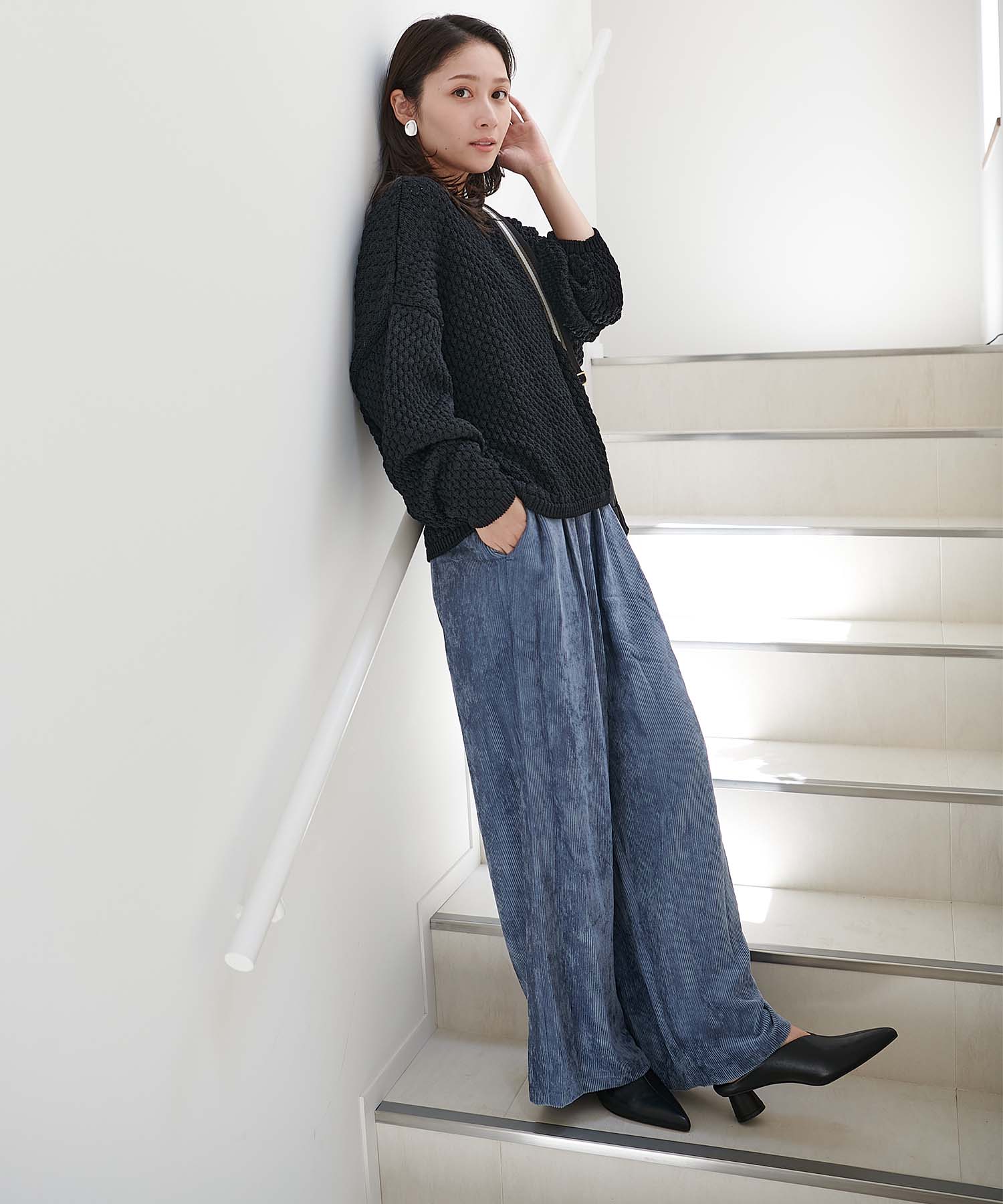 ポインテッドトゥミュール