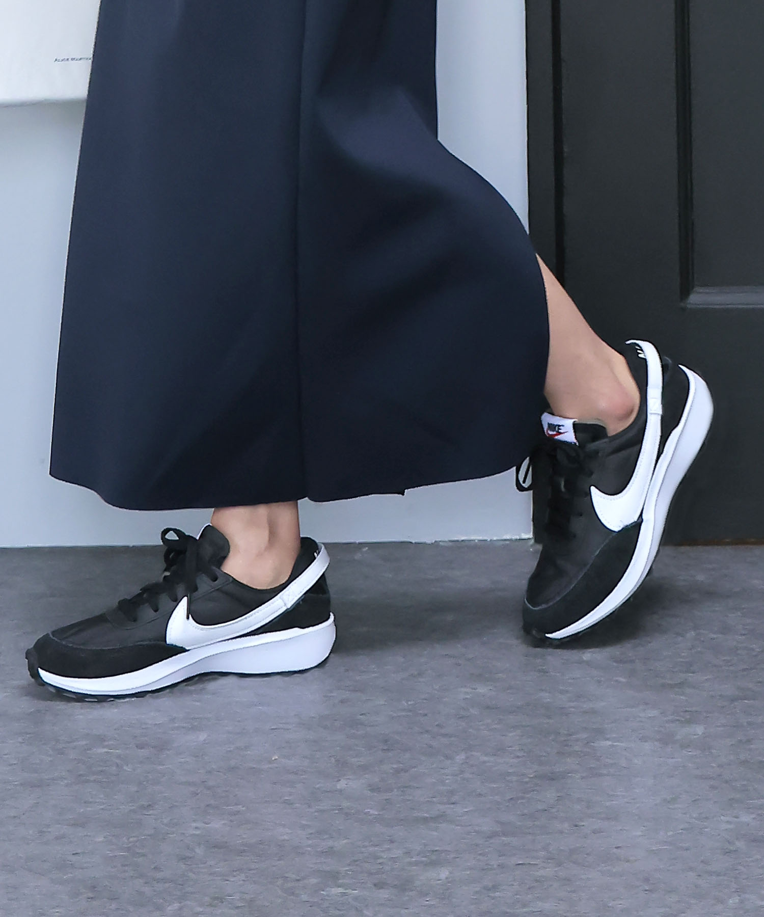スニーカー ワッフルデビュー ウィメンズ【NIKE/ナイキ】