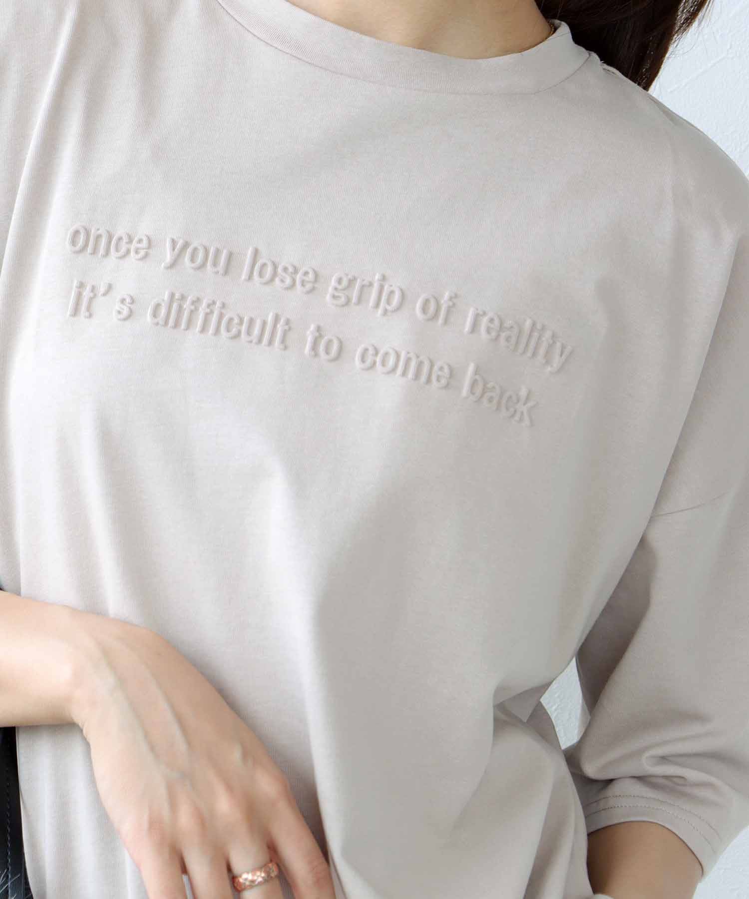 エンボスロゴ バックテープ Tシャツ