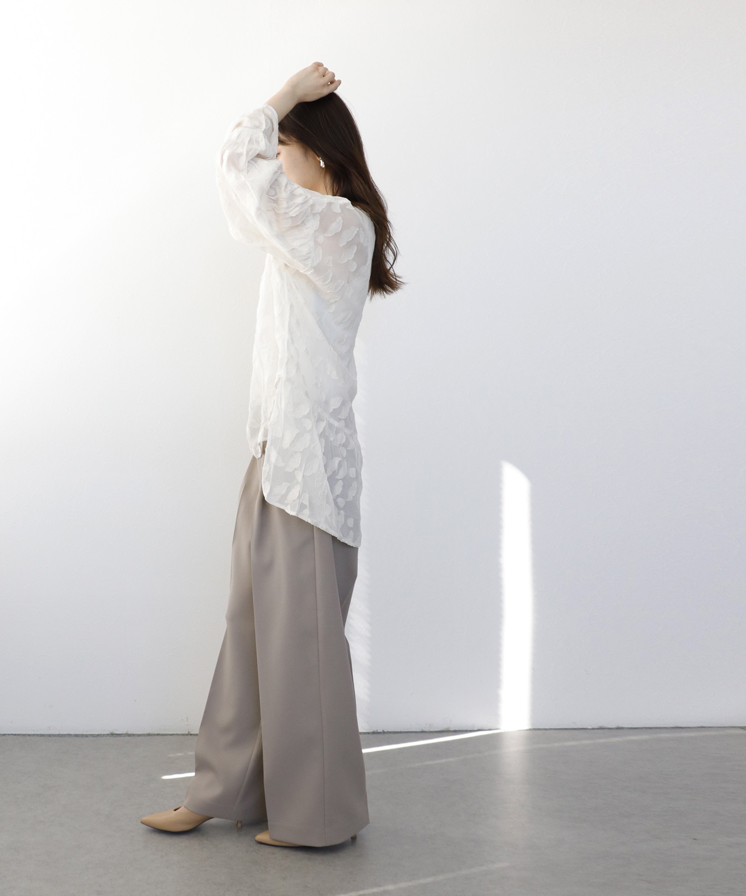 カットジャガードシアーブラウス | AND ON JIONE STORE カットジャガードシアーブラウス | AND ON JIONE STORE