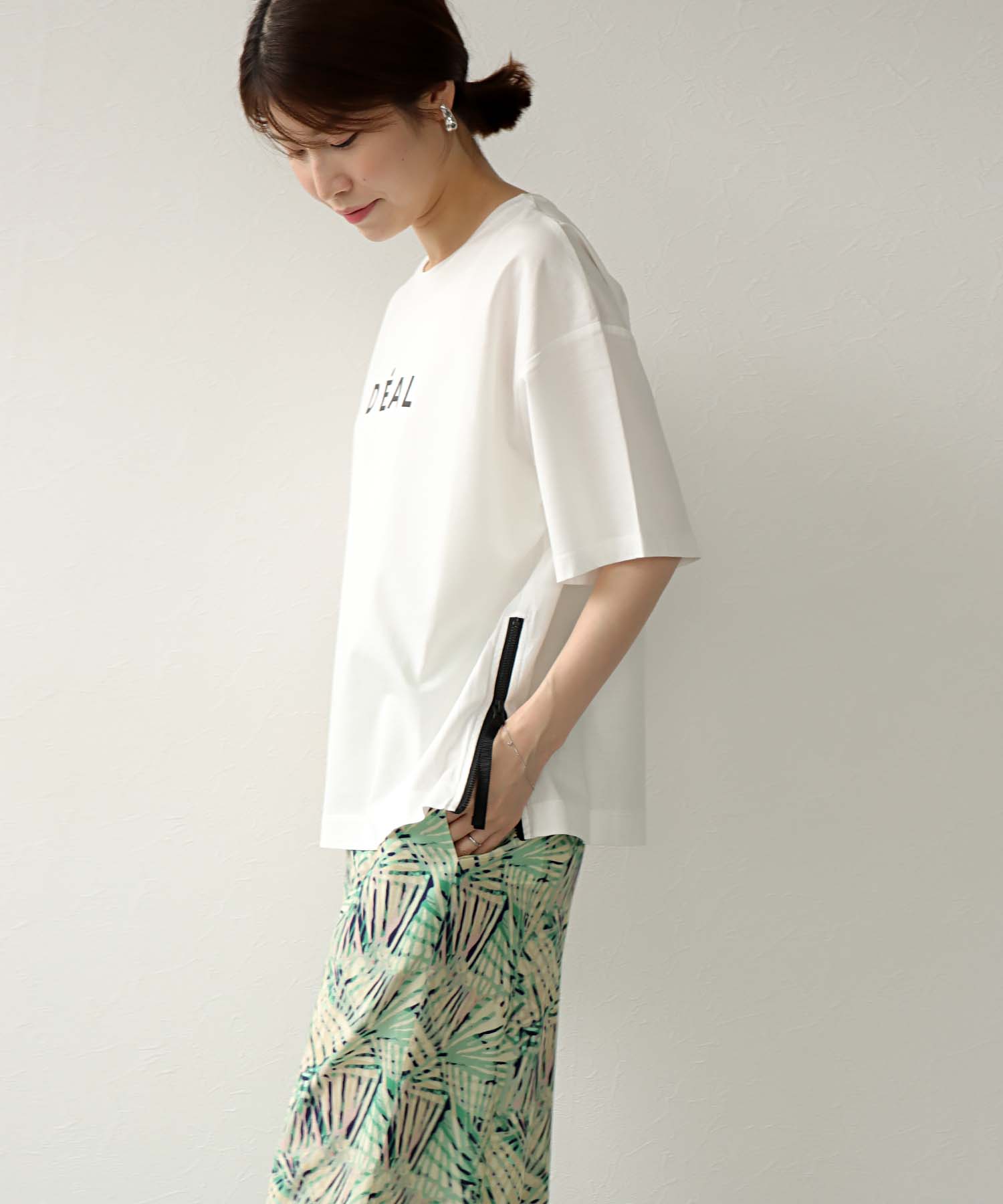 HE IDEALロゴ サイドファスナーTシャツ
