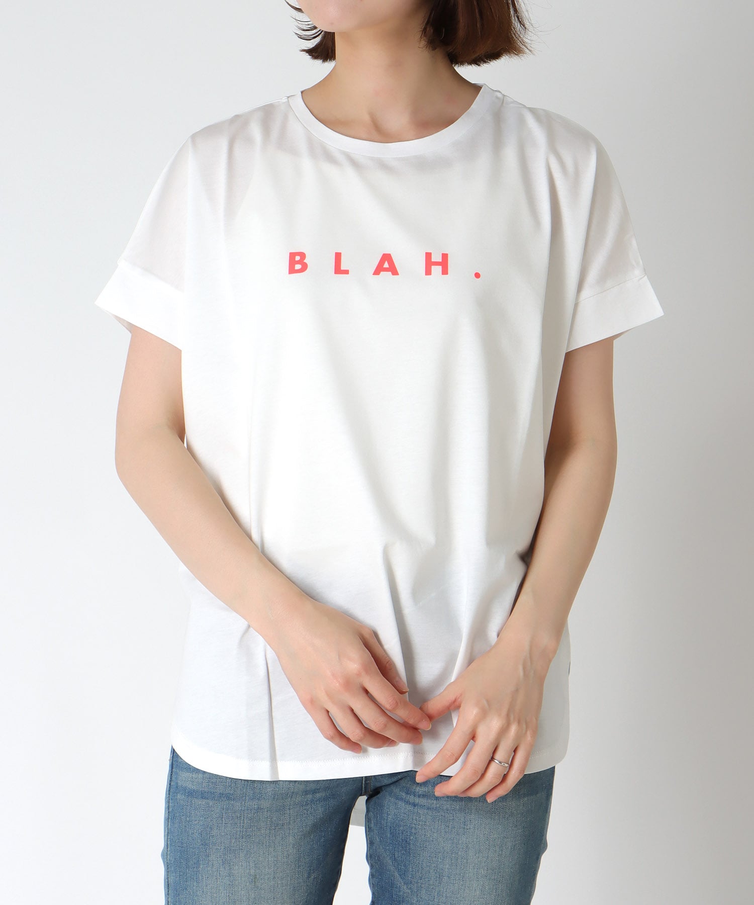 HE BLAH.ロゴTシャツ