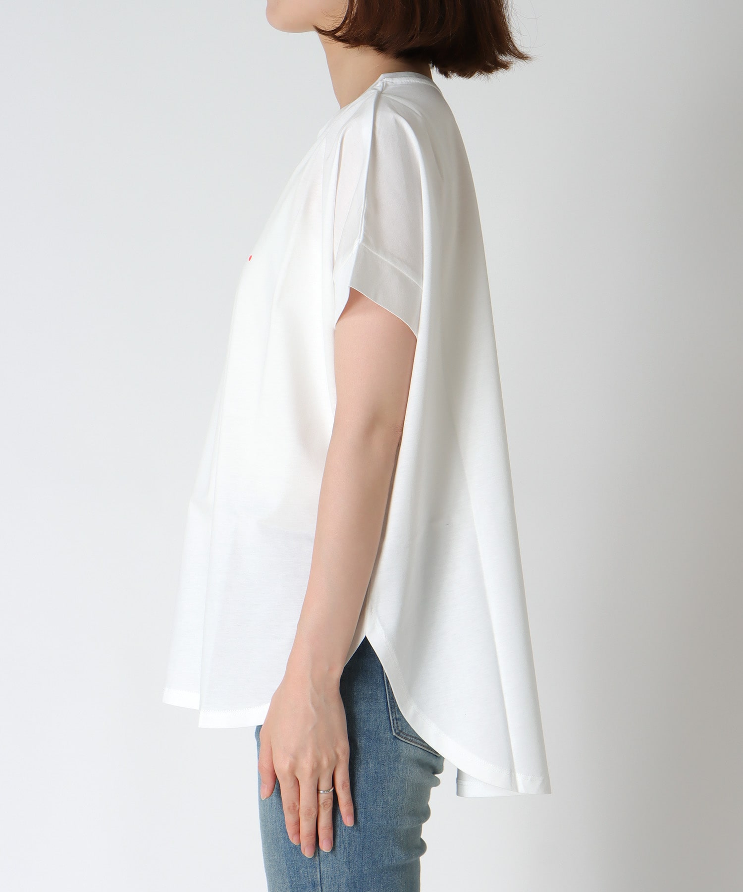 HE BLAH.ロゴTシャツ