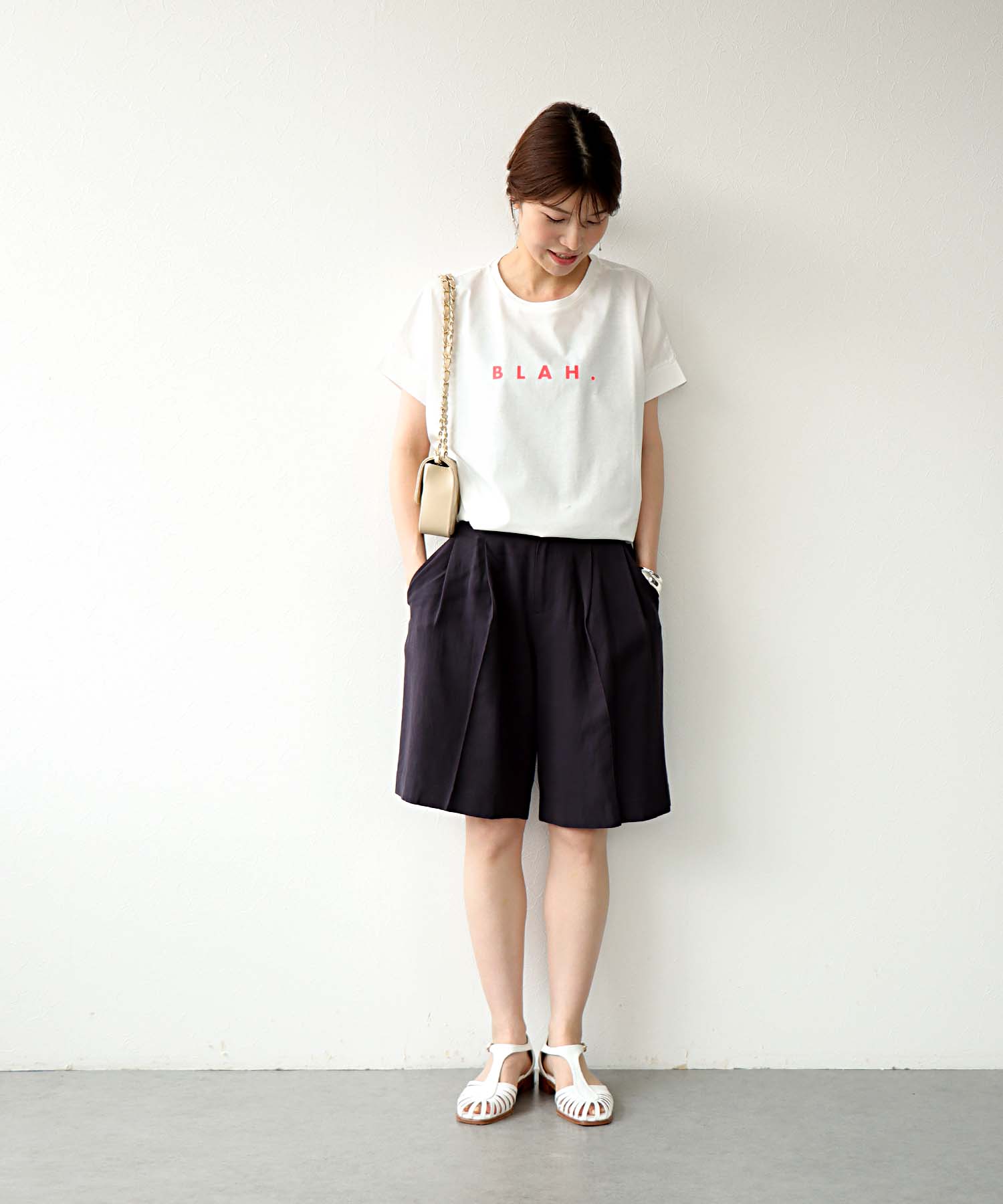 HE BLAH.ロゴTシャツ