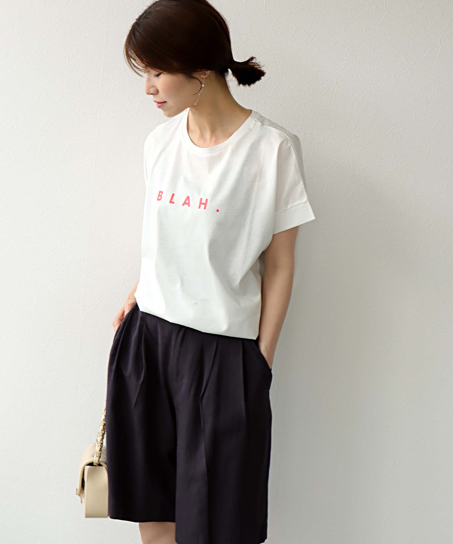 HE BLAH.ロゴTシャツ