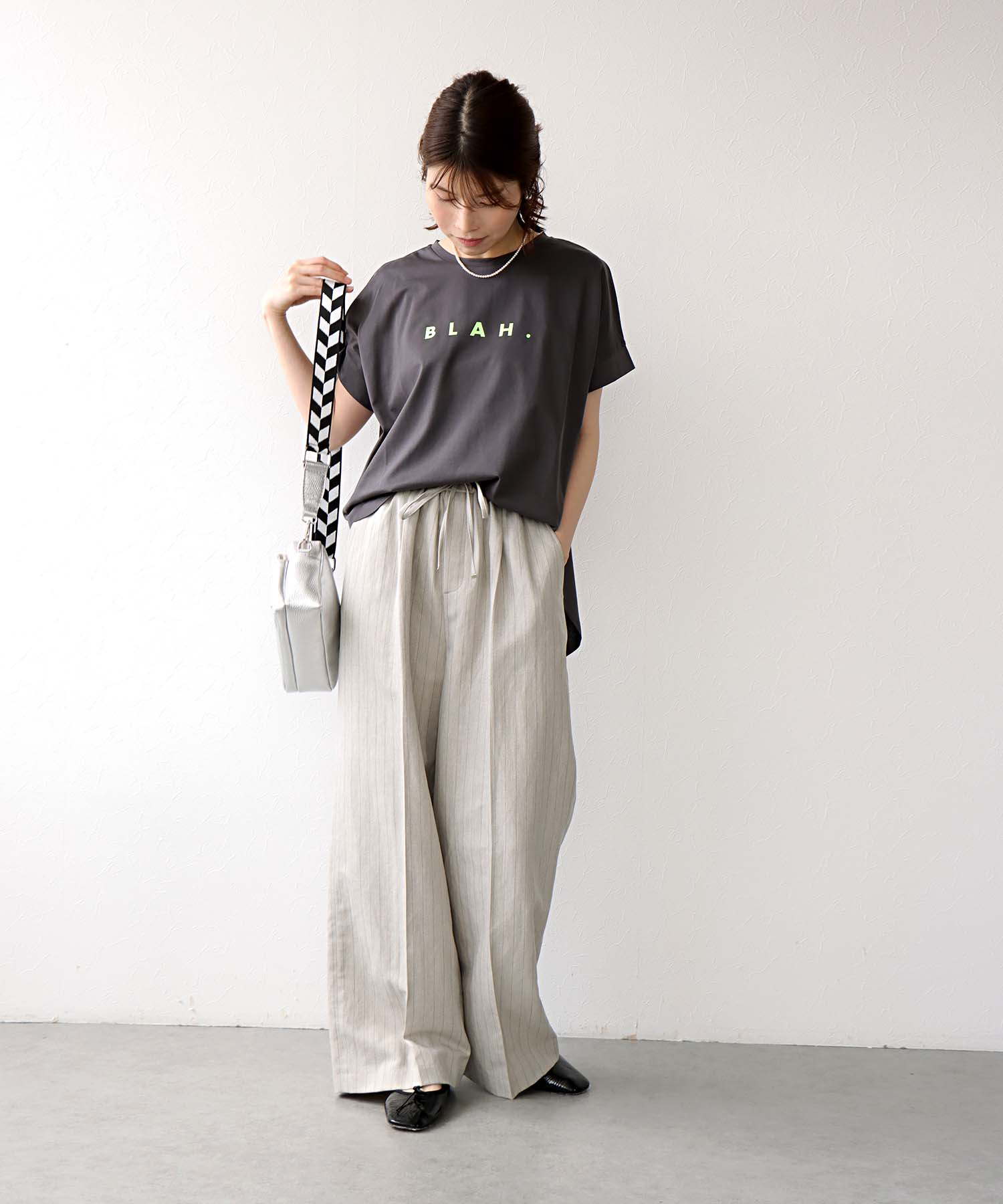 HE BLAH.ロゴTシャツ