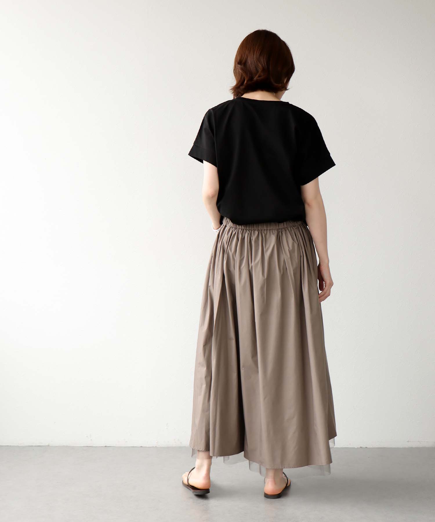 HE BLAH.ロゴTシャツ