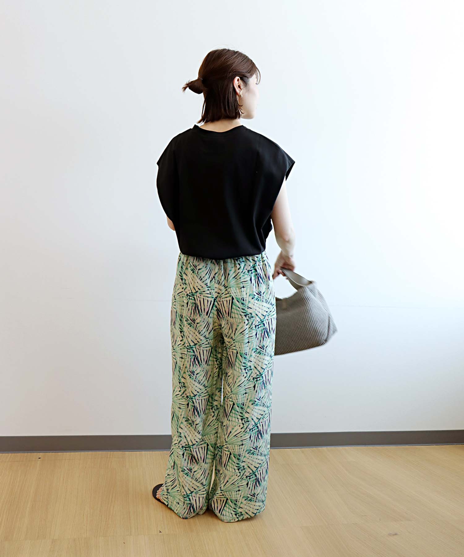 シンプルロゴフレンチＴシャツ
