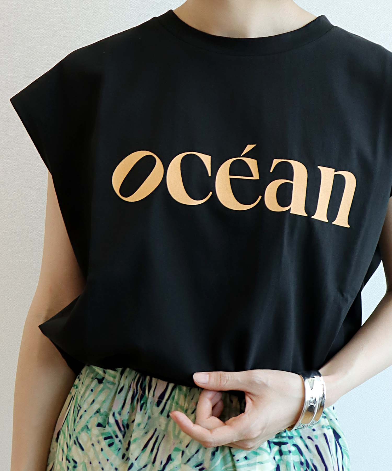 シンプルロゴフレンチＴシャツ