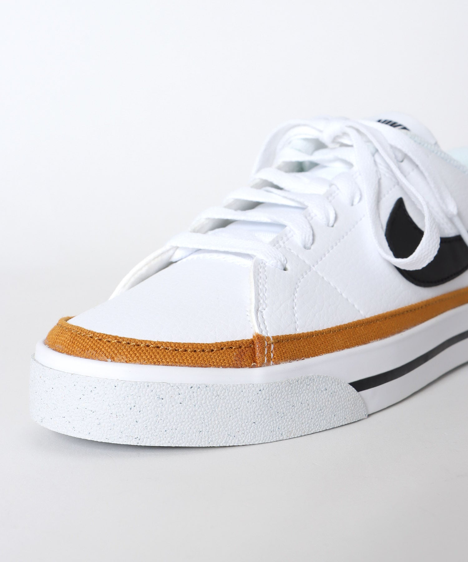 W COURT LEGACY NN DH3161【NIKE/ナイキ】