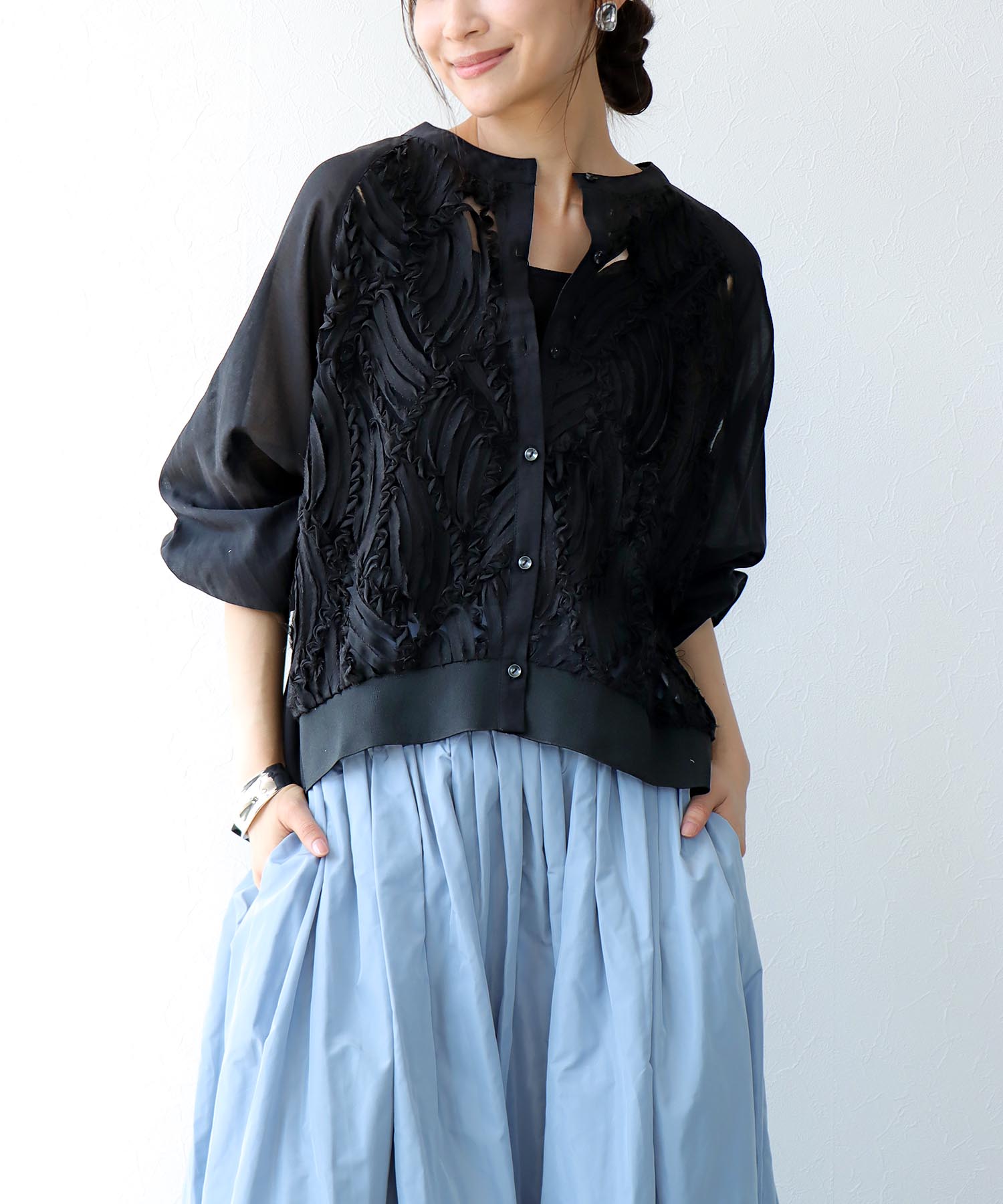 テープ刺繍レースカーディガン