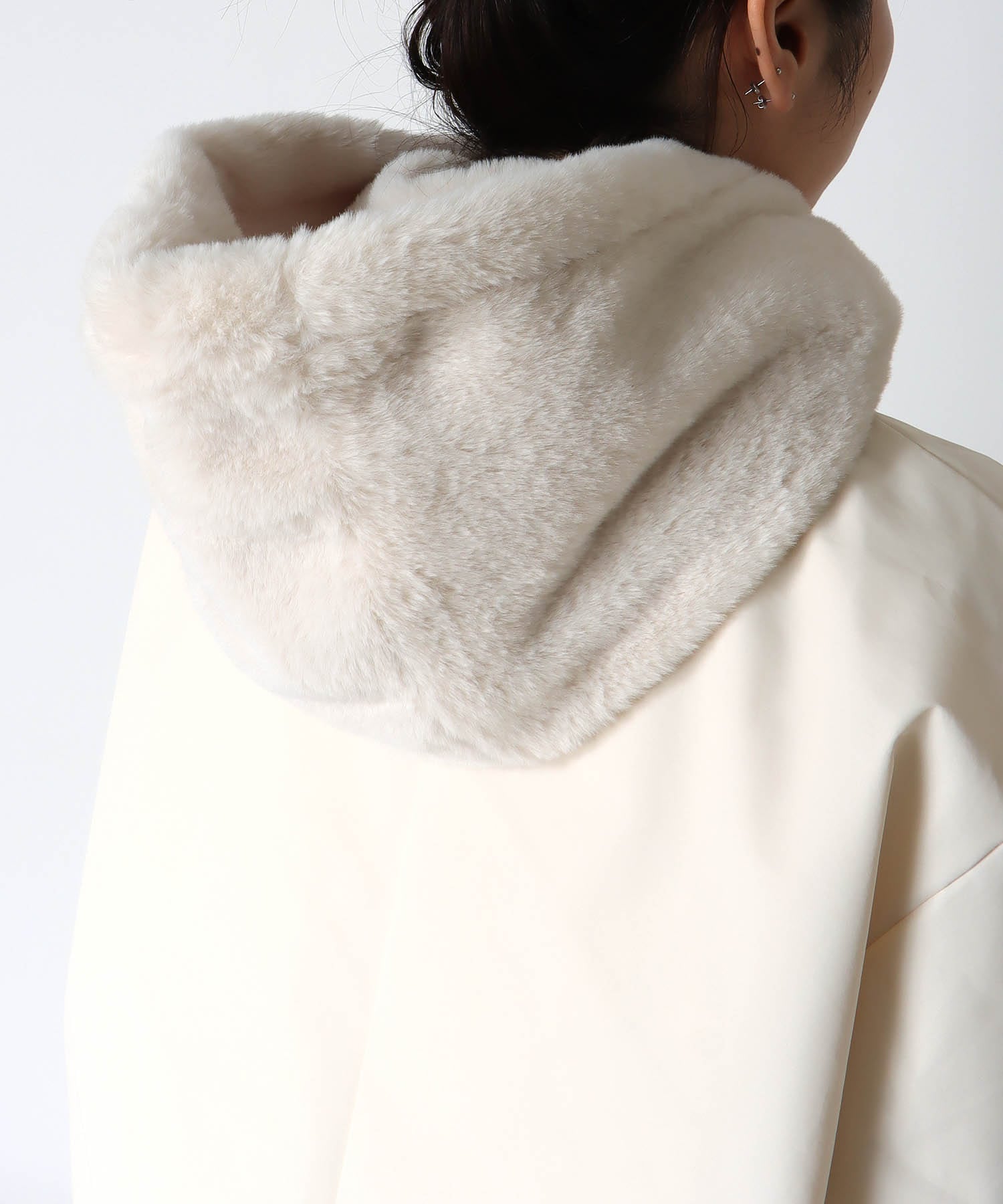 ステッチレス ライナー付きダウンジャケット