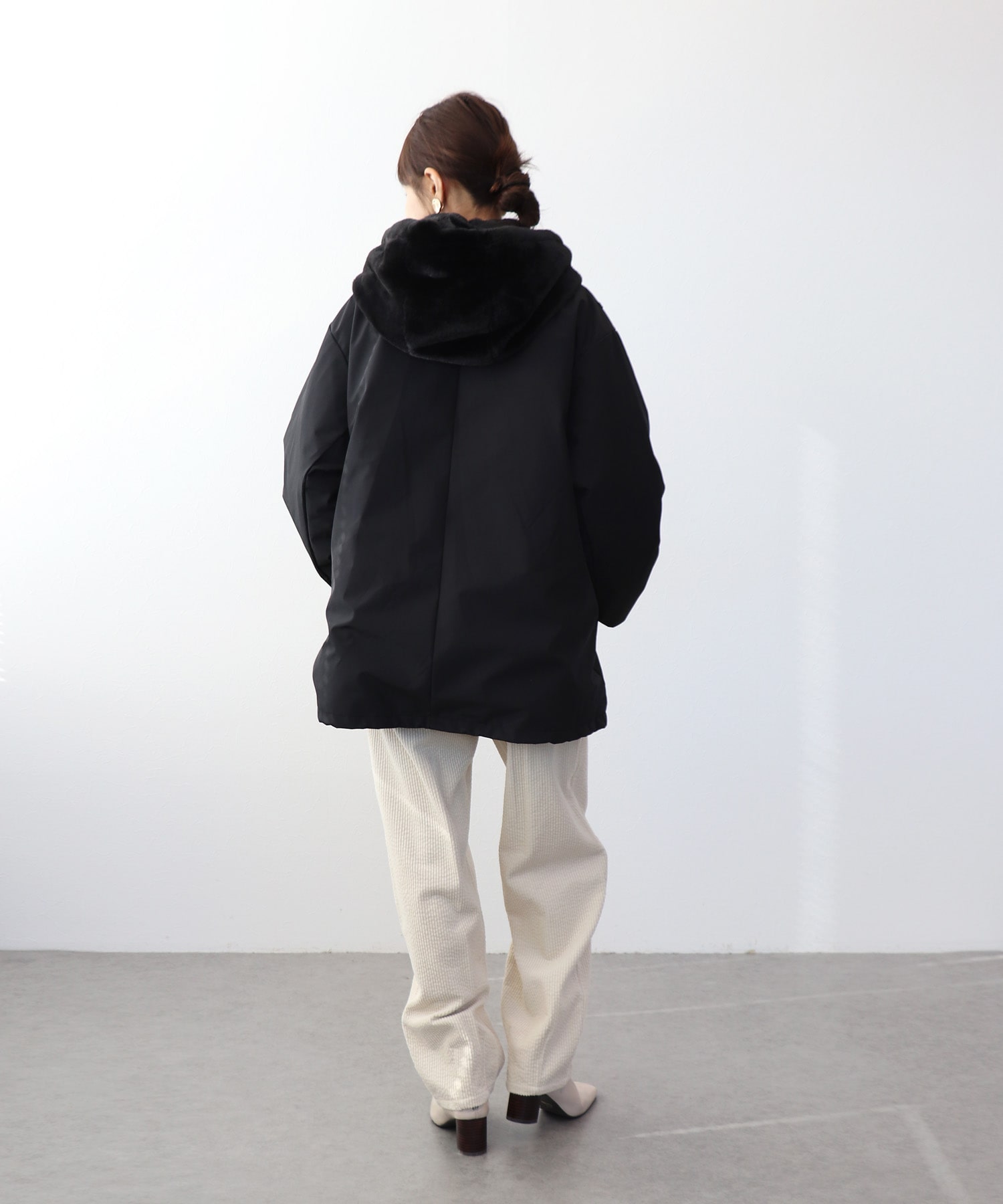 ステッチレス ライナー付きダウンジャケット