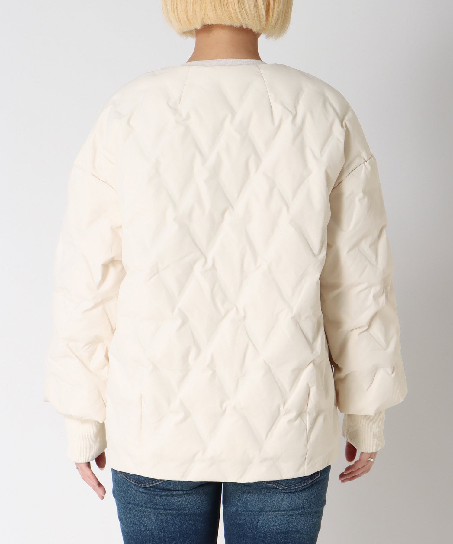 ステッチレスダウンノーカラージャケット