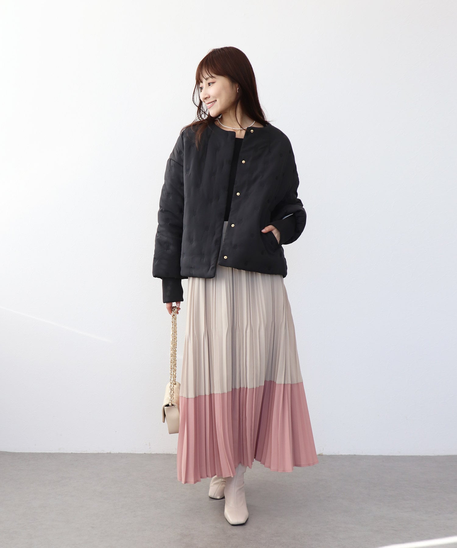 ドット刺繍キルティングノーカラージャケット