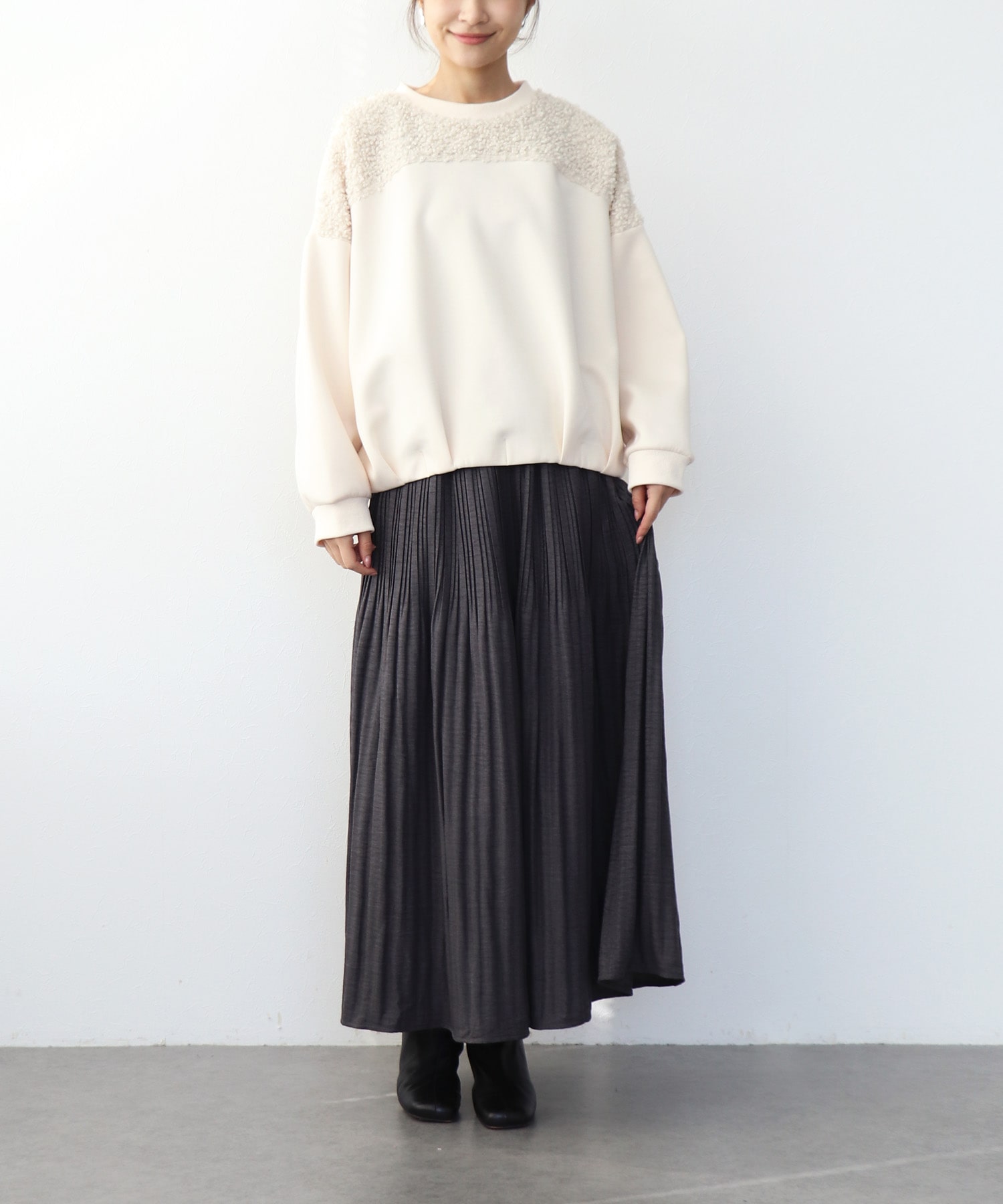 ミストウールタッチプリーツスカート