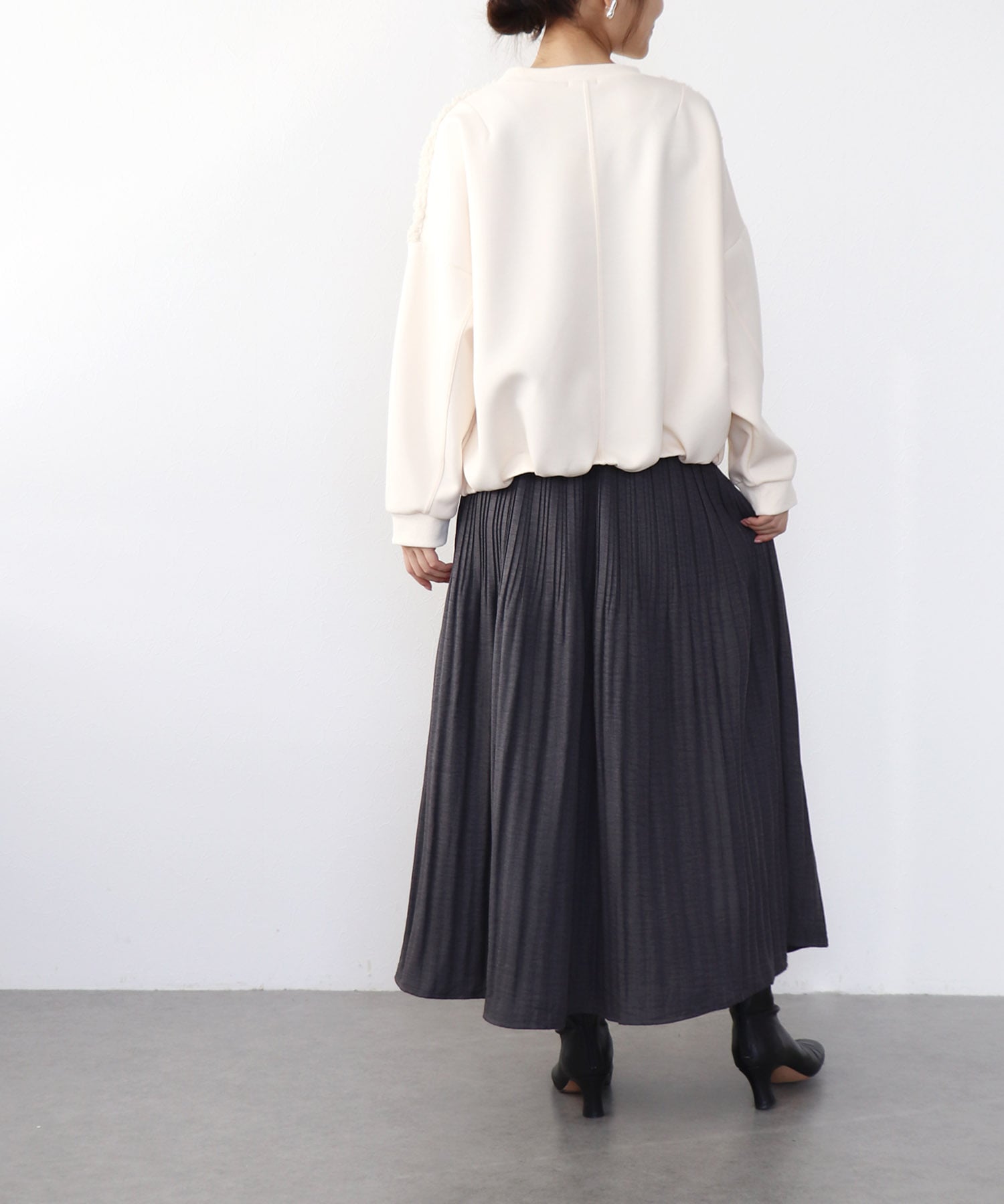 ミストウールタッチプリーツスカート