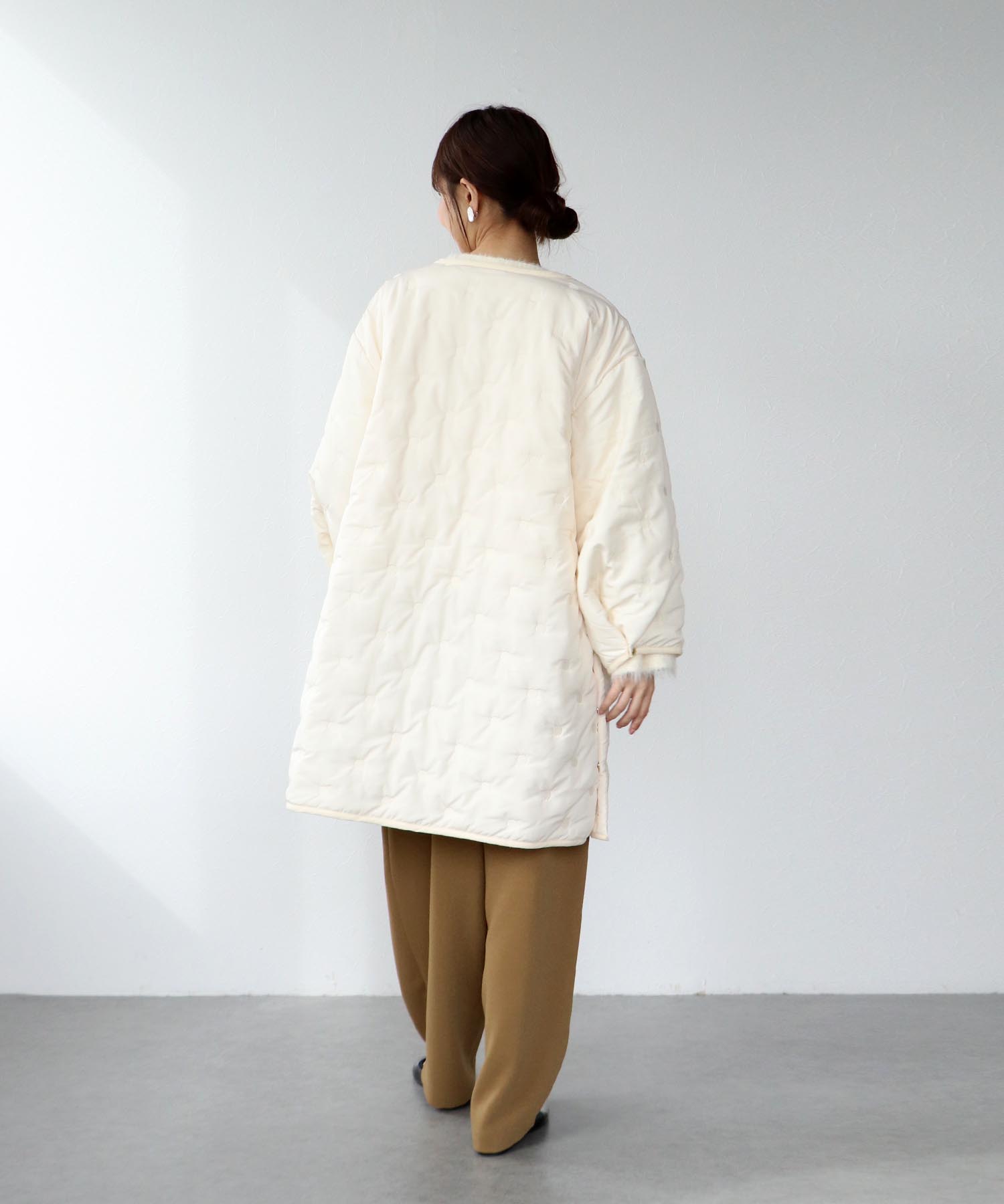 ドット刺繍キルトノーカラーコート