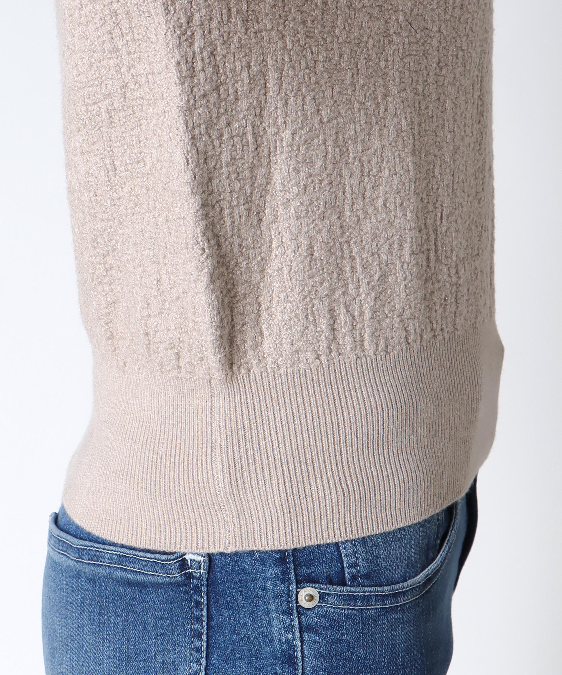 ふくれジャカードニット