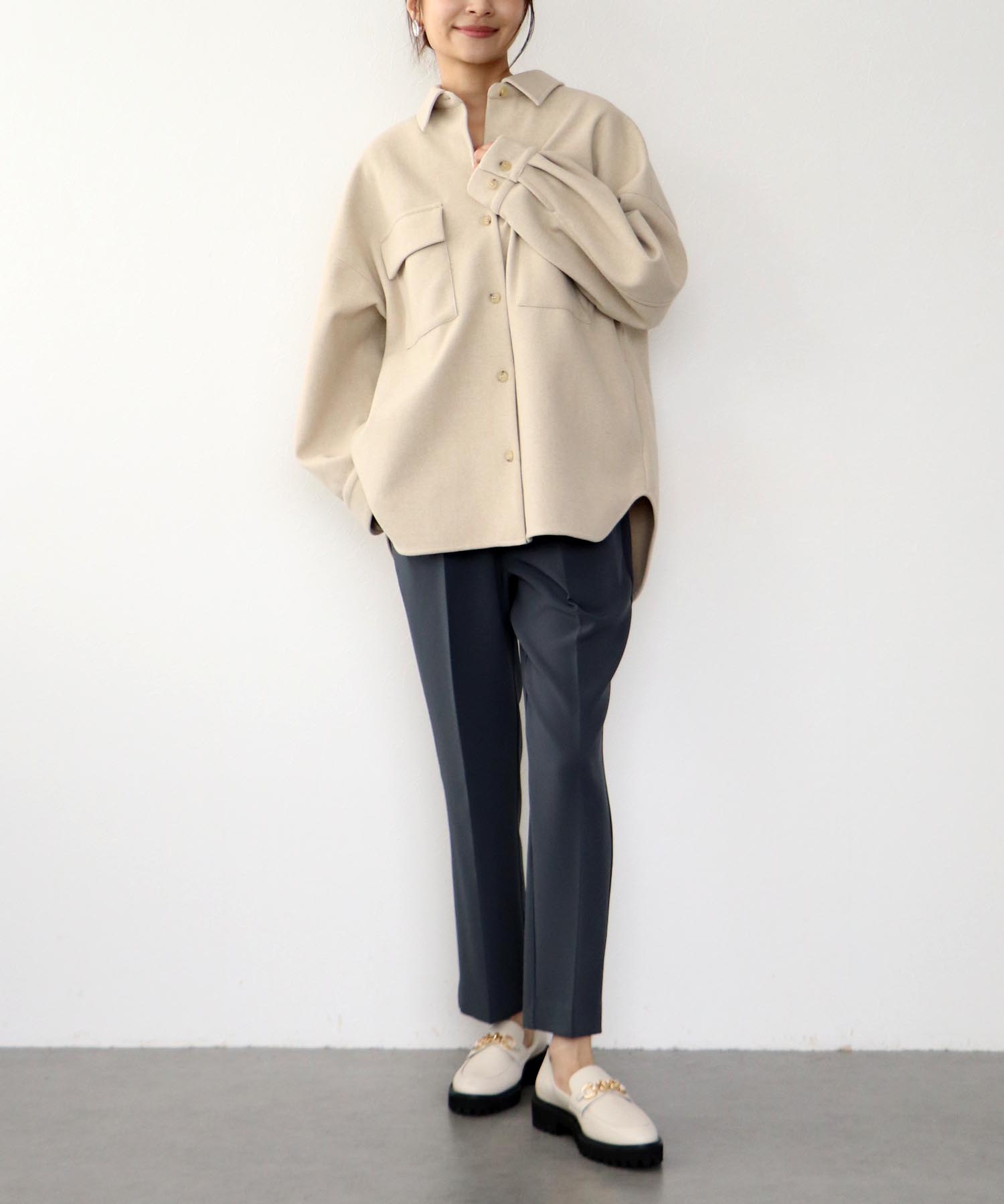 スッキリテーパードパンツ