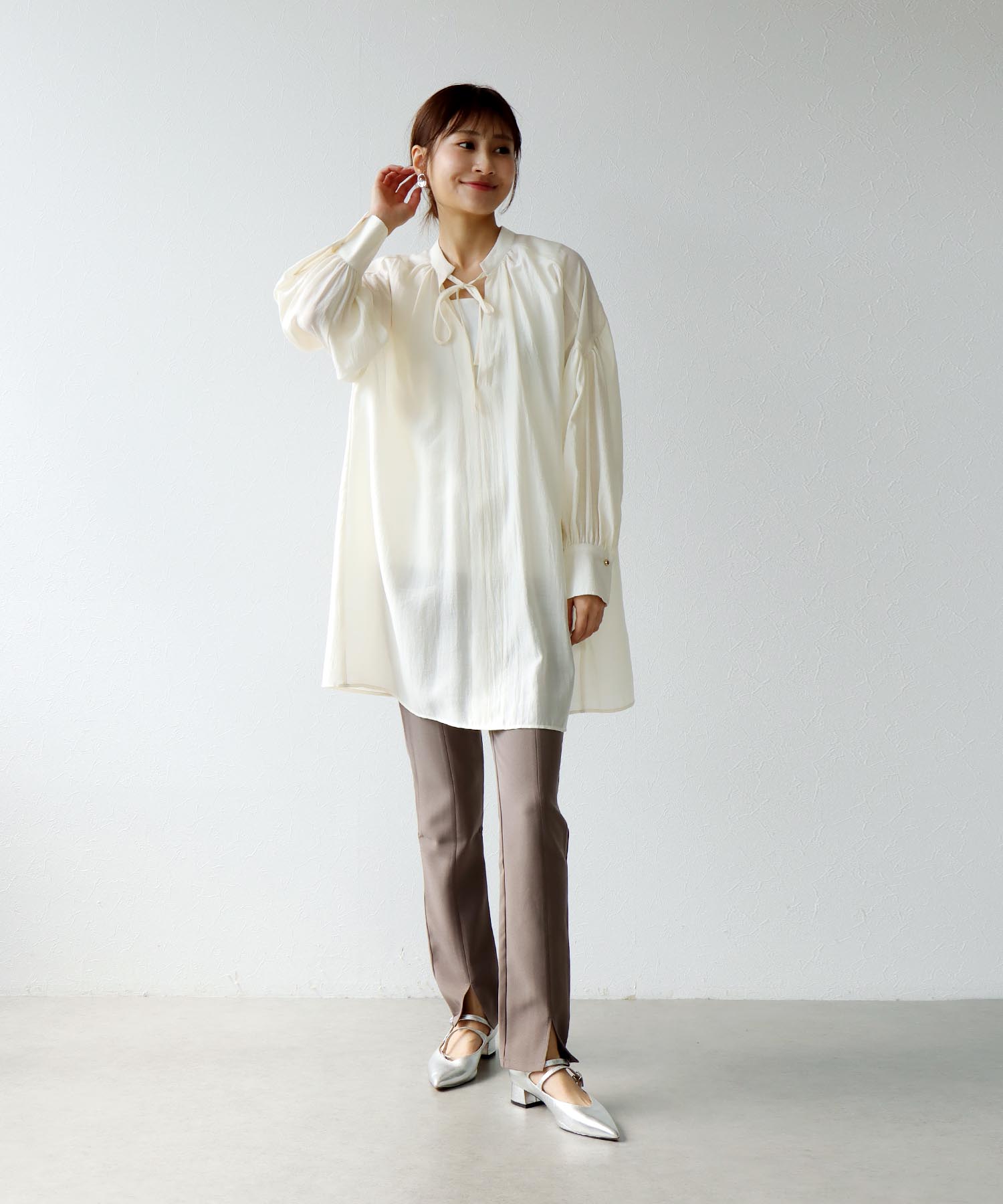 スキッパーデザイン チュニックブラウス