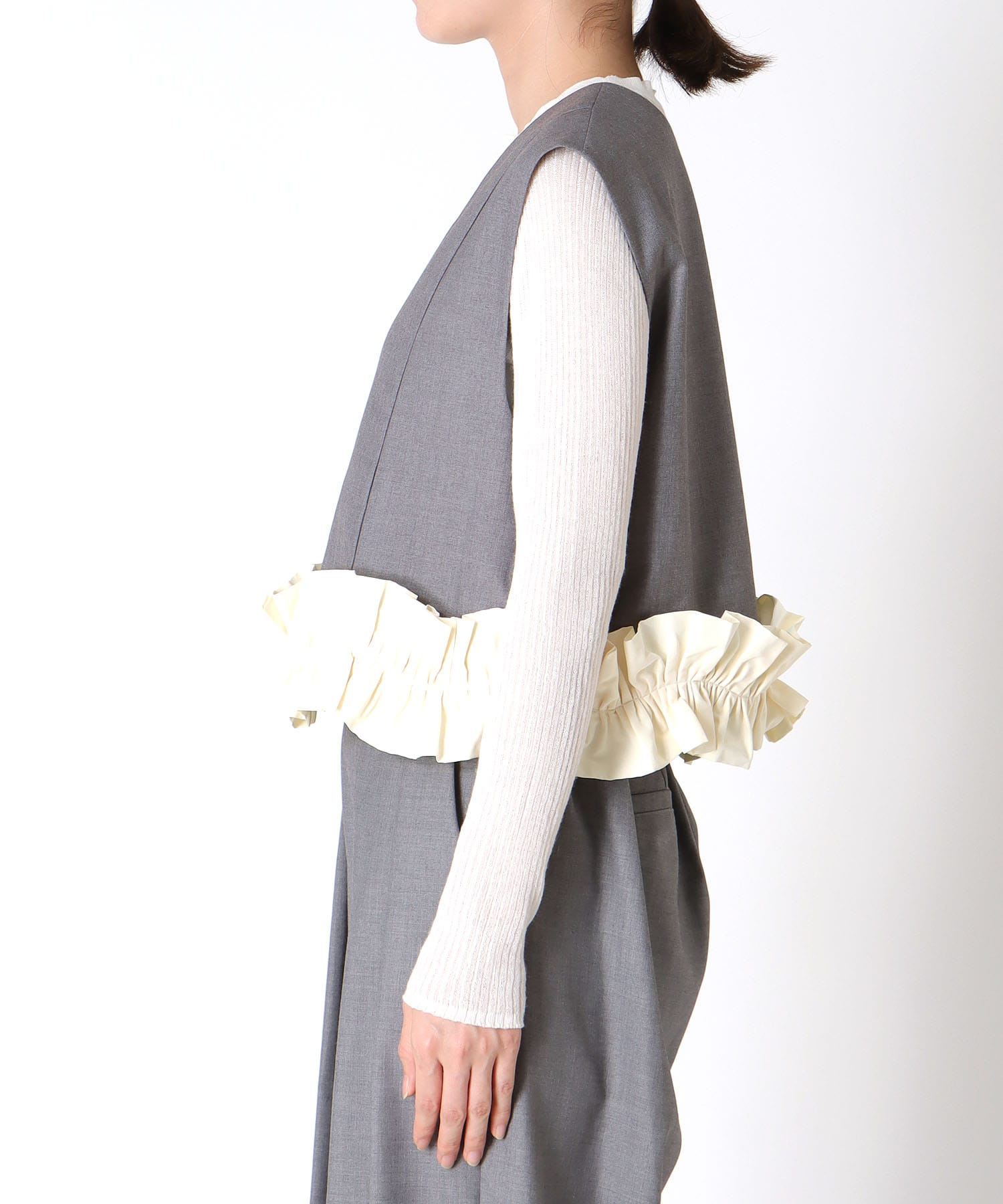【8月28日予約販売】フリルベスト【WEB限定】