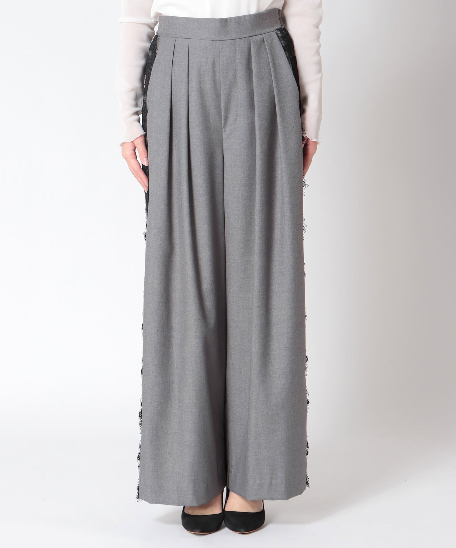 サイドレースタックパンツ