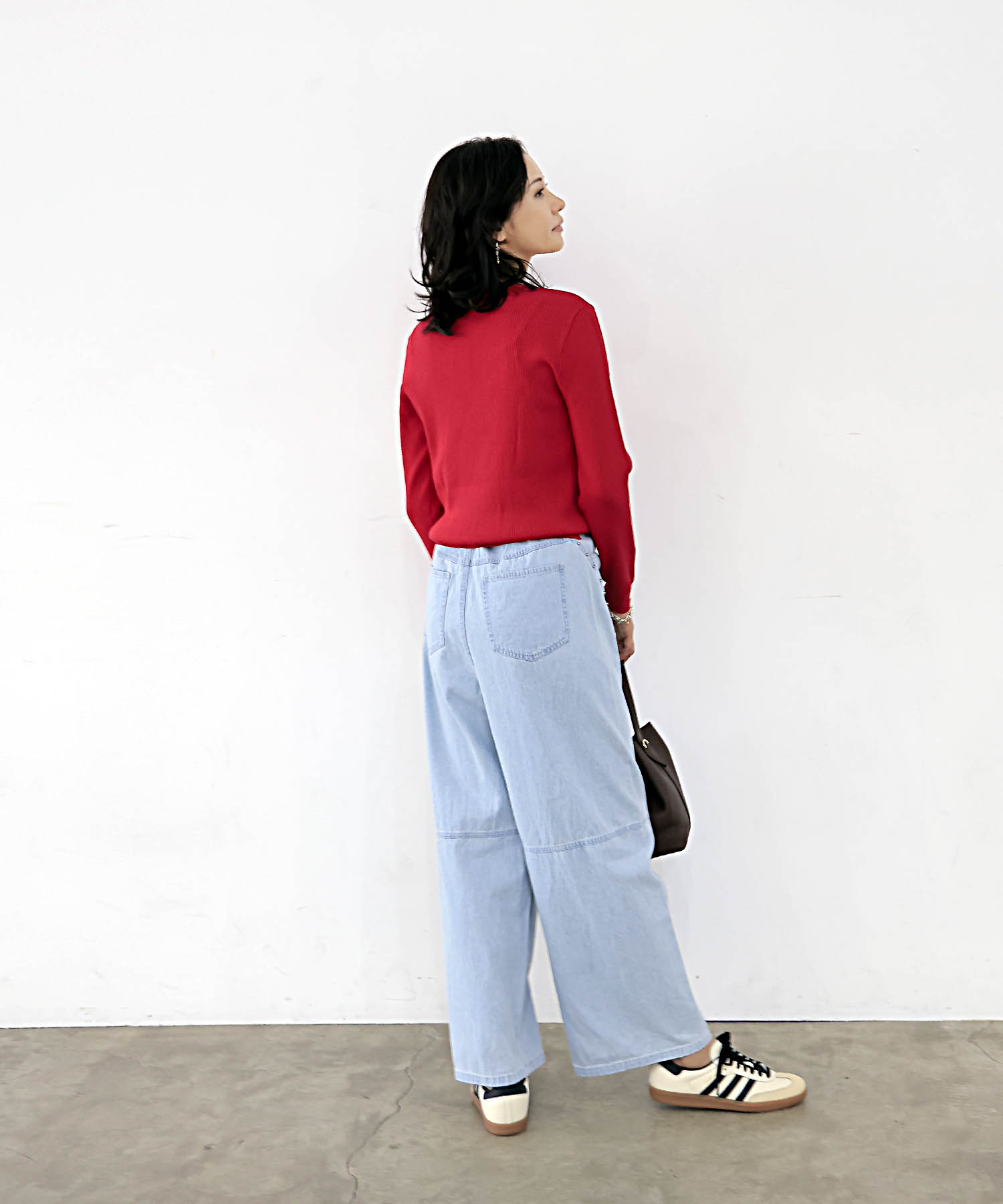 【8月28日予約販売】後ろゴムで楽々 スタッズデニムカーブパンツ【WEB限定】