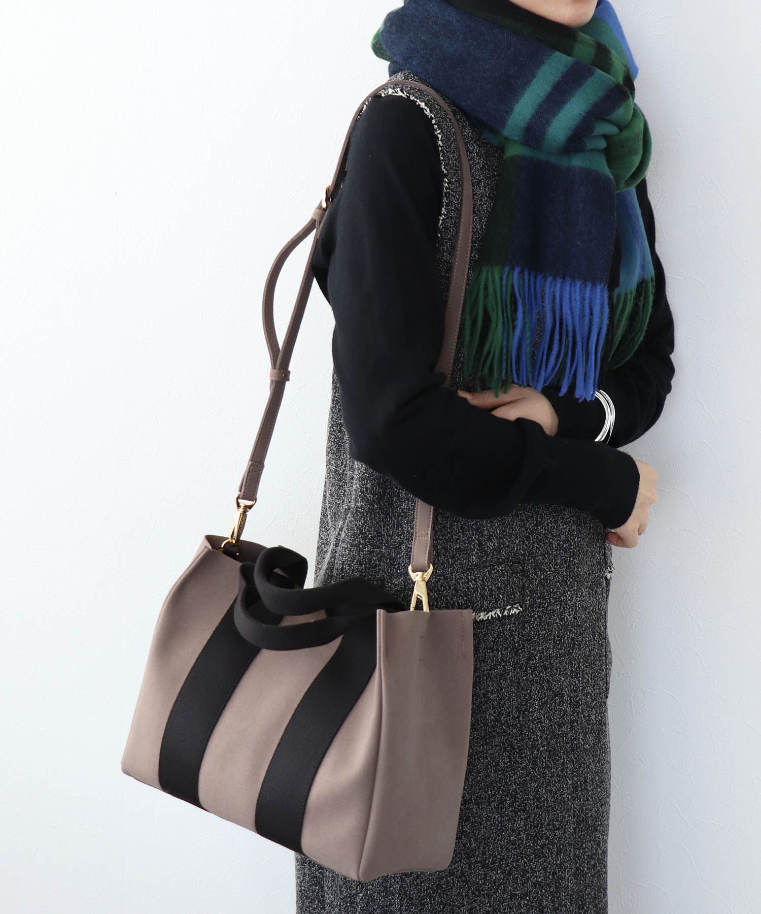 マイクロファイバースエードトートバッグ M【VIOLAd'ORO/ヴィオラドーロ】