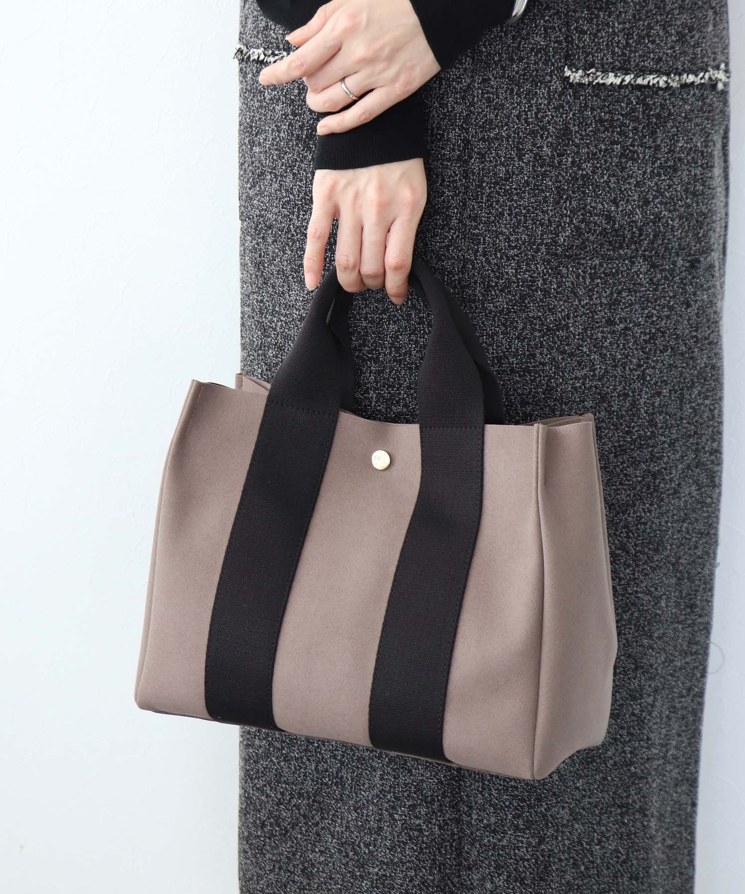 マイクロファイバースエードトートバッグ M【VIOLAd'ORO/ヴィオラドーロ】