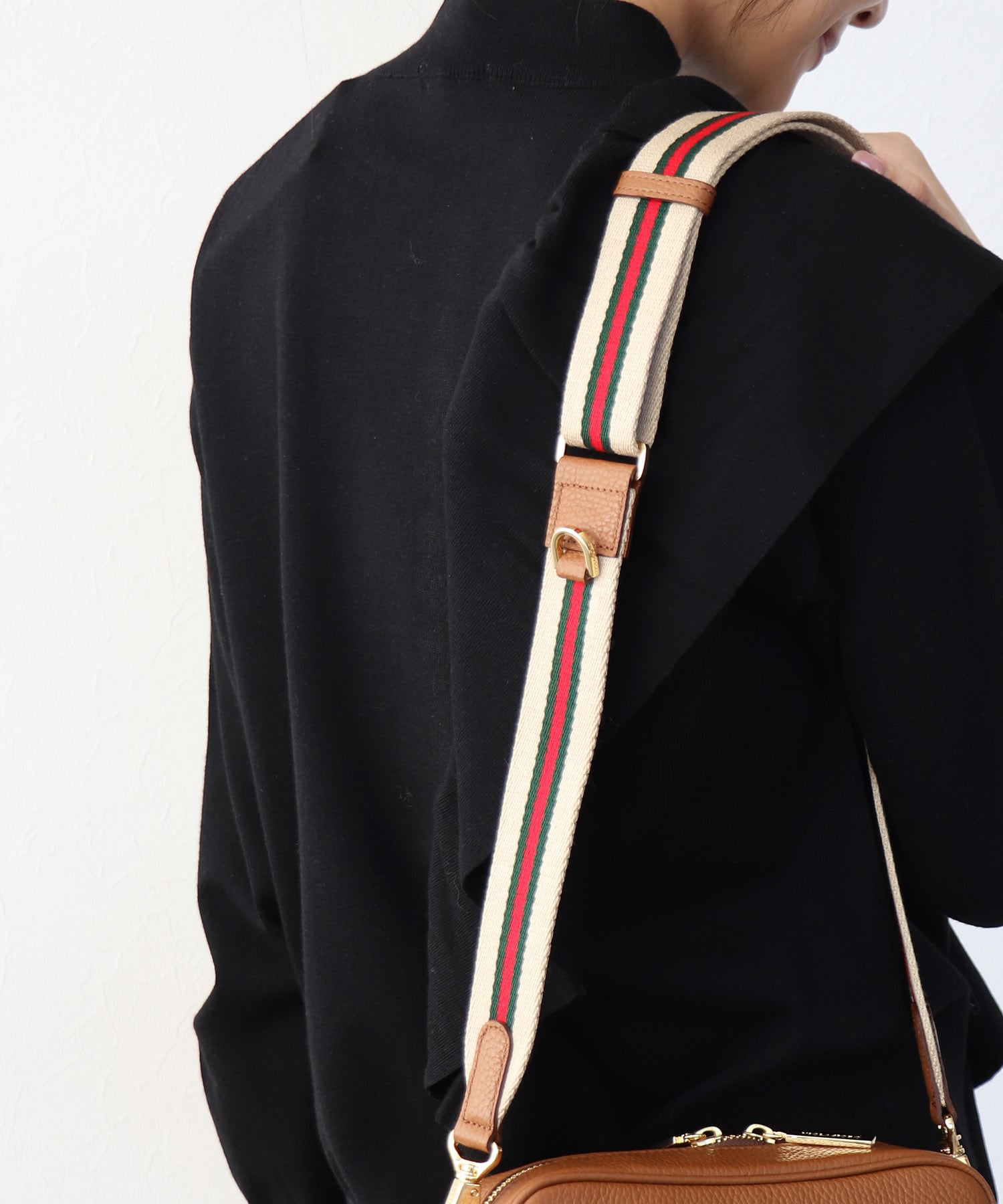 型押しシュリンクレザーカメラバッグ【ヴィオラドーロ/VIOLAd'ORO】