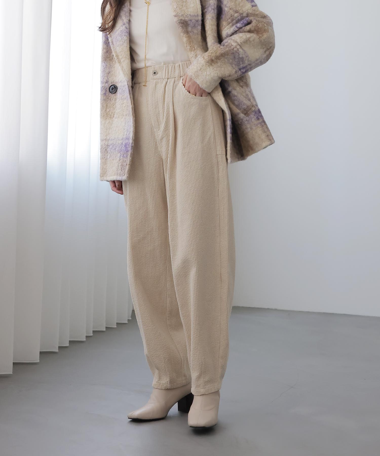 コーデュロイカーブパンツ