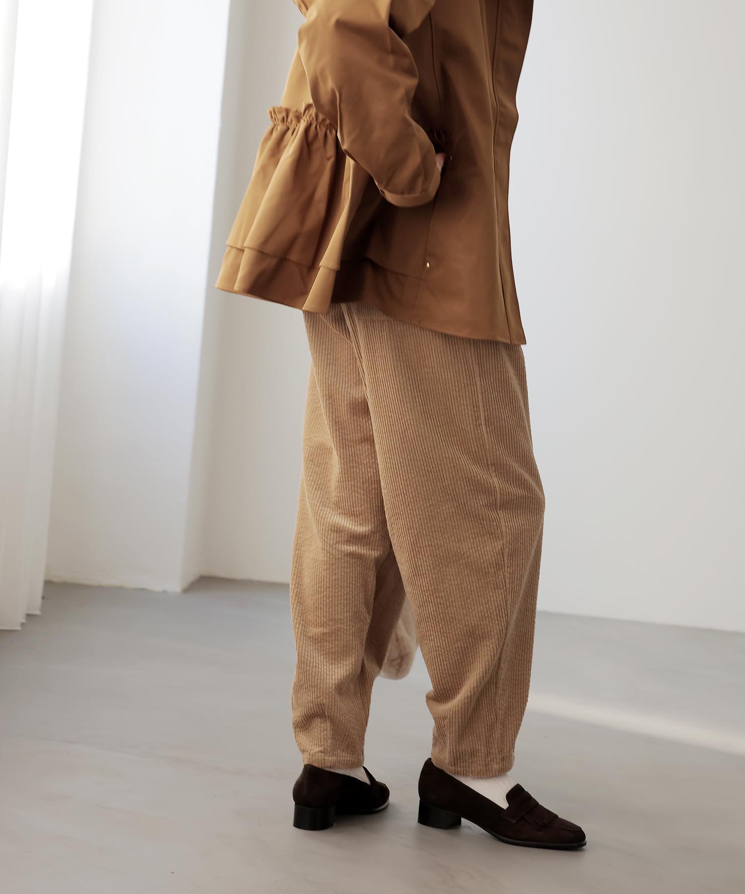 コーデュロイワイドパンツ