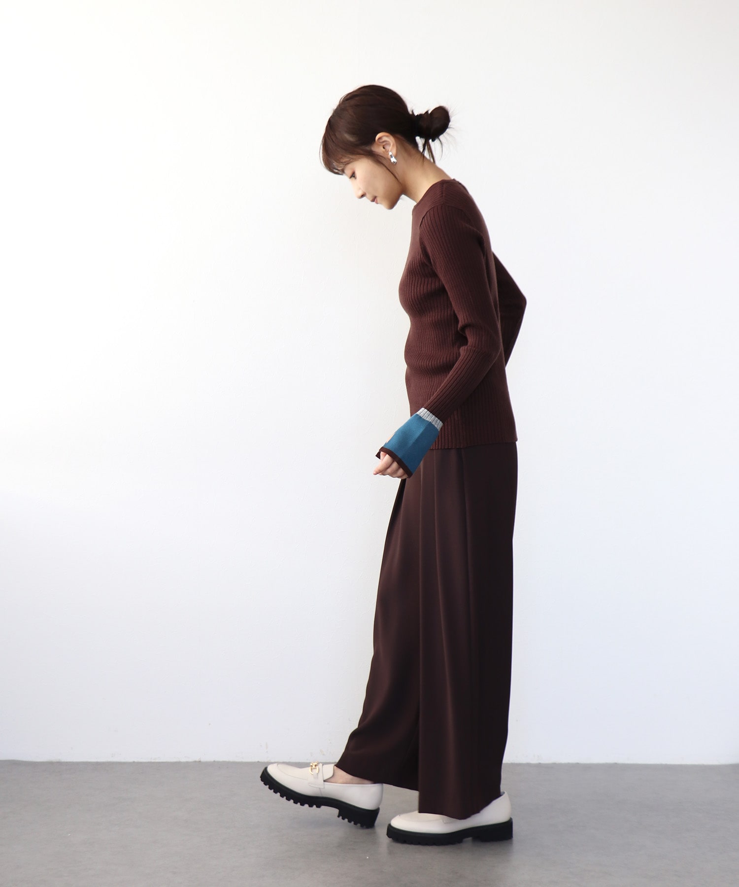 袖口バイカラーリブニット