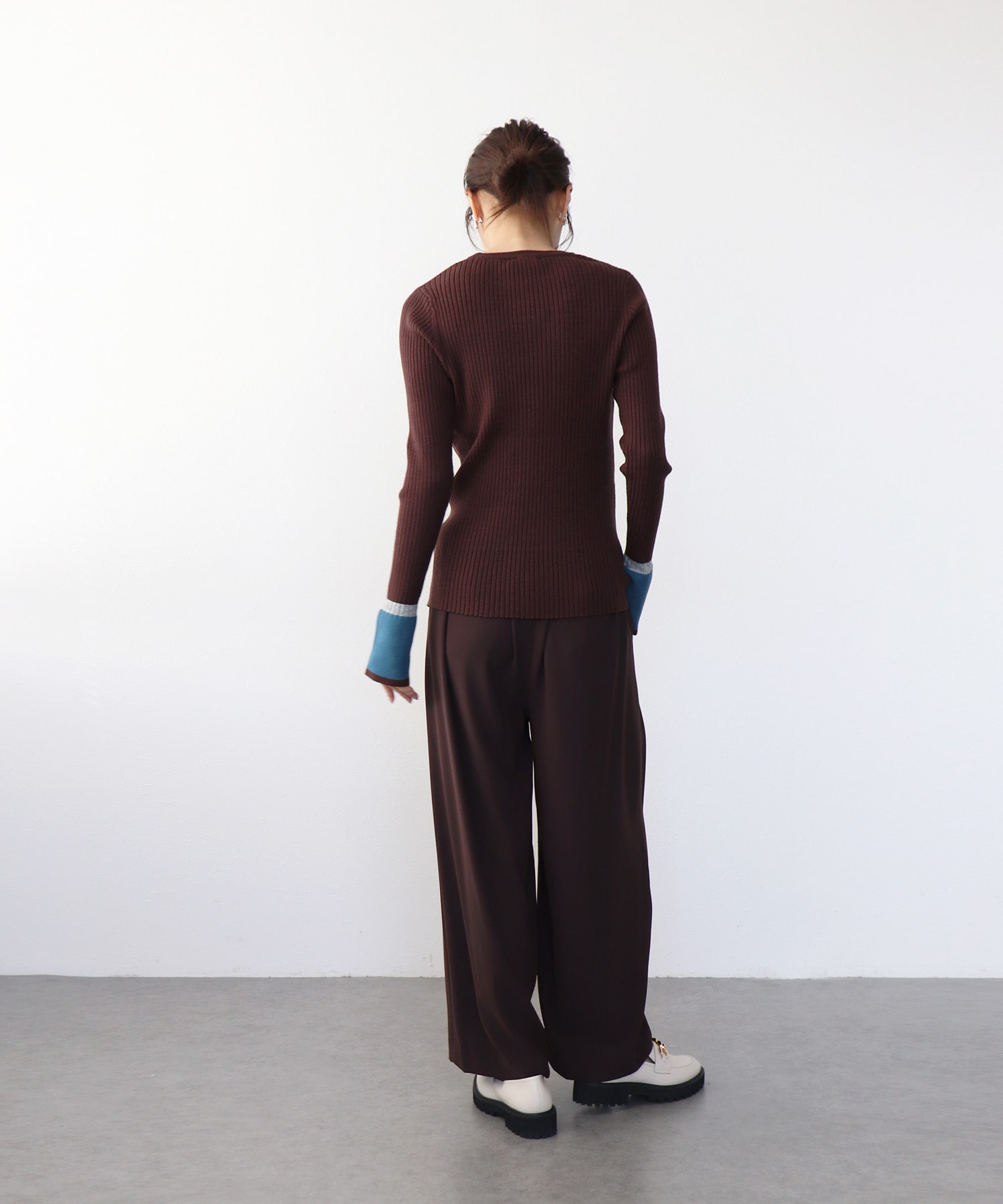 袖口バイカラーリブニット